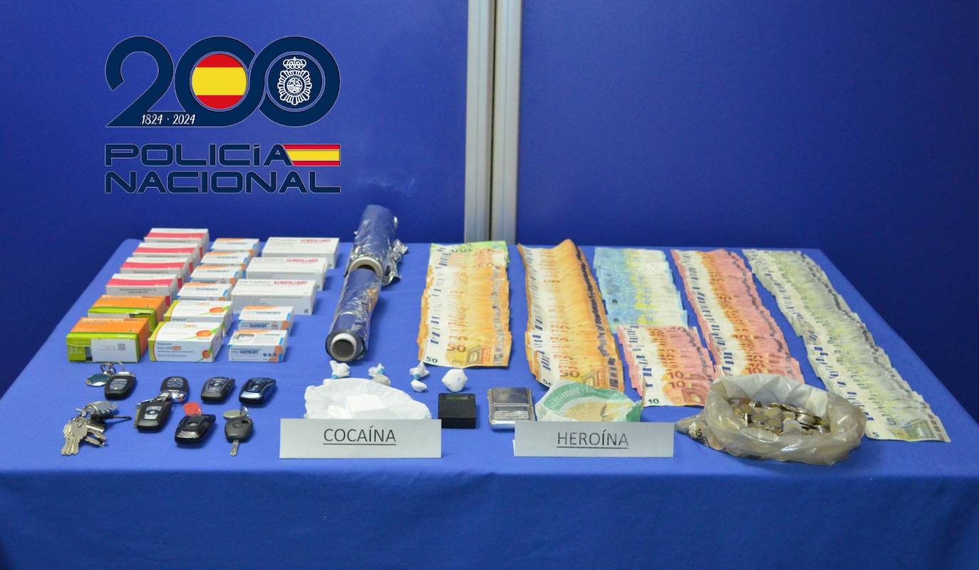 Imagen del material incautado durante la redada.