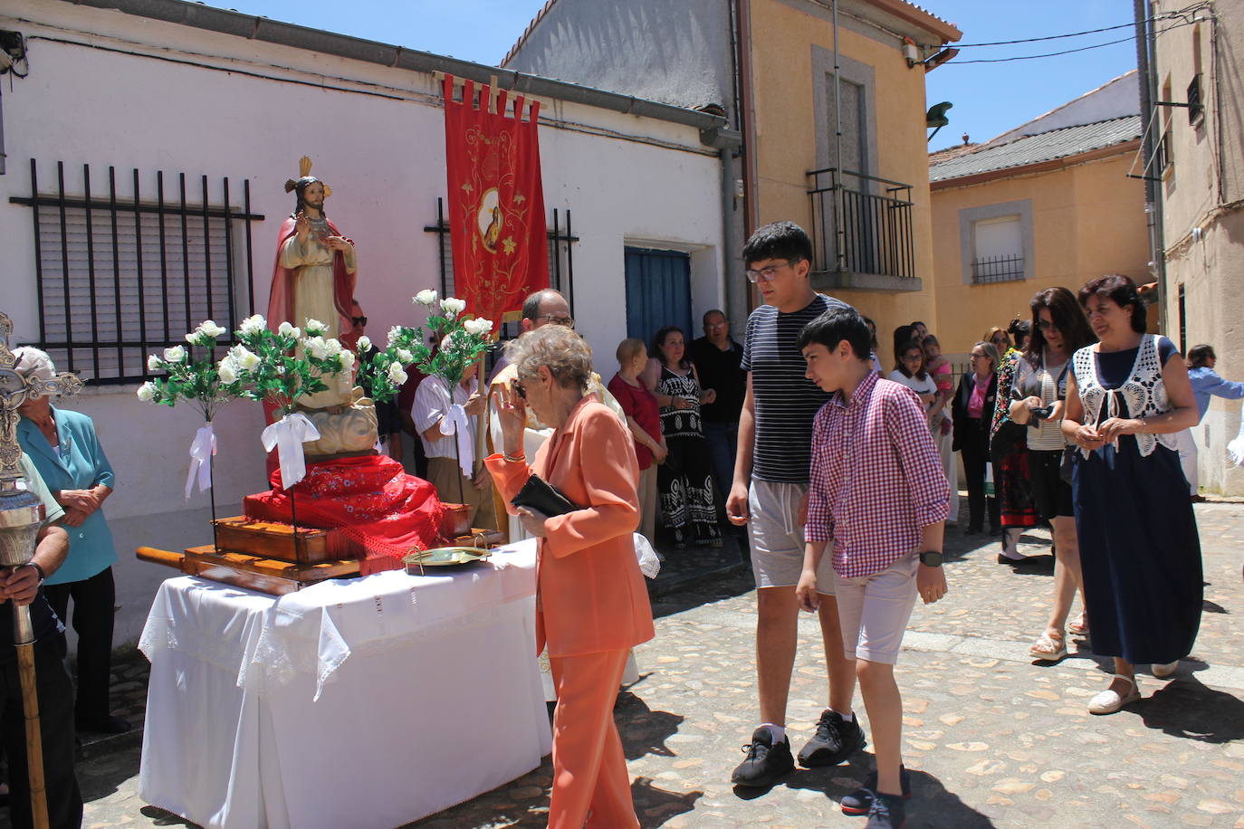 El Cabaco se viste de folclore serrano por La Emperrá
