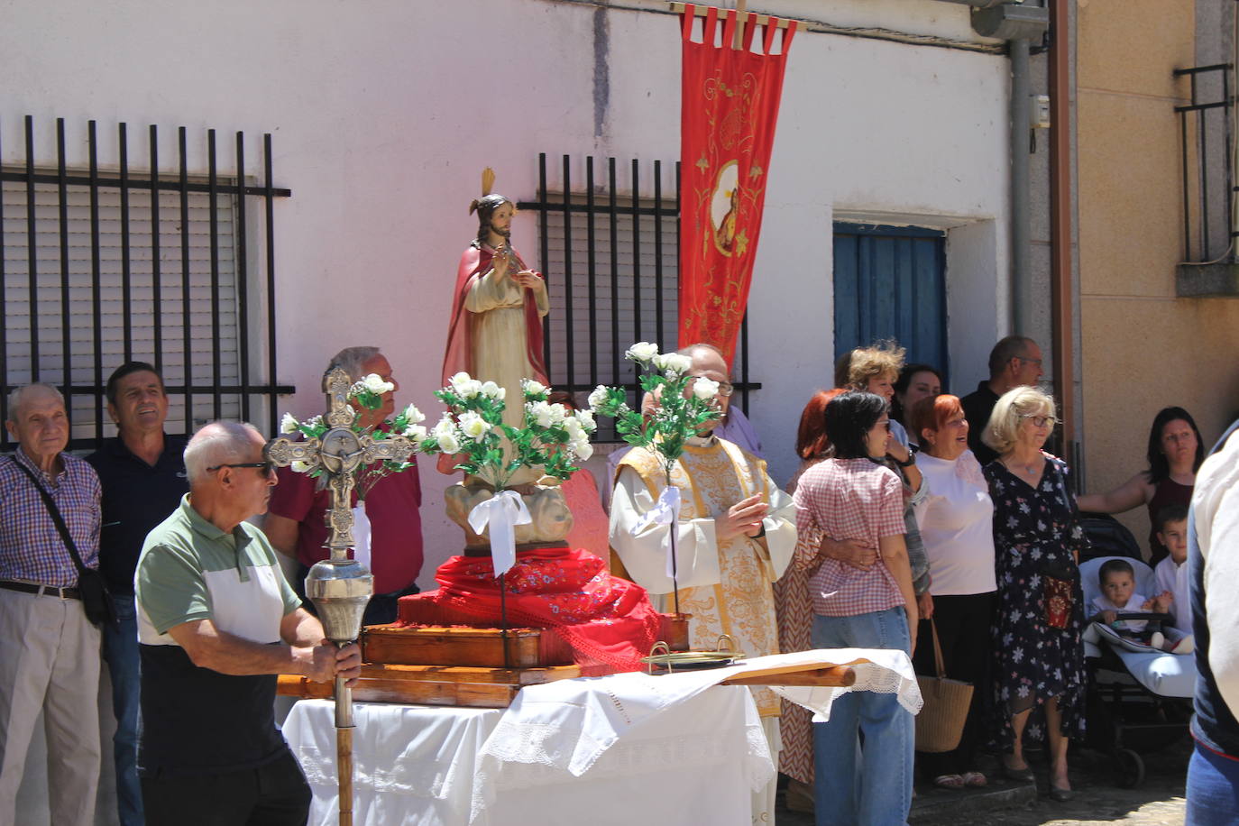El Cabaco se viste de folclore serrano por La Emperrá
