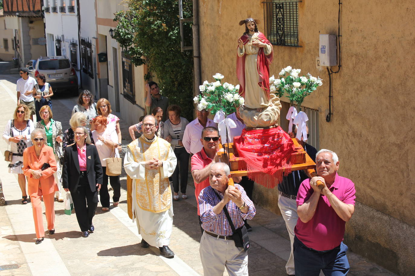 El Cabaco se viste de folclore serrano por La Emperrá