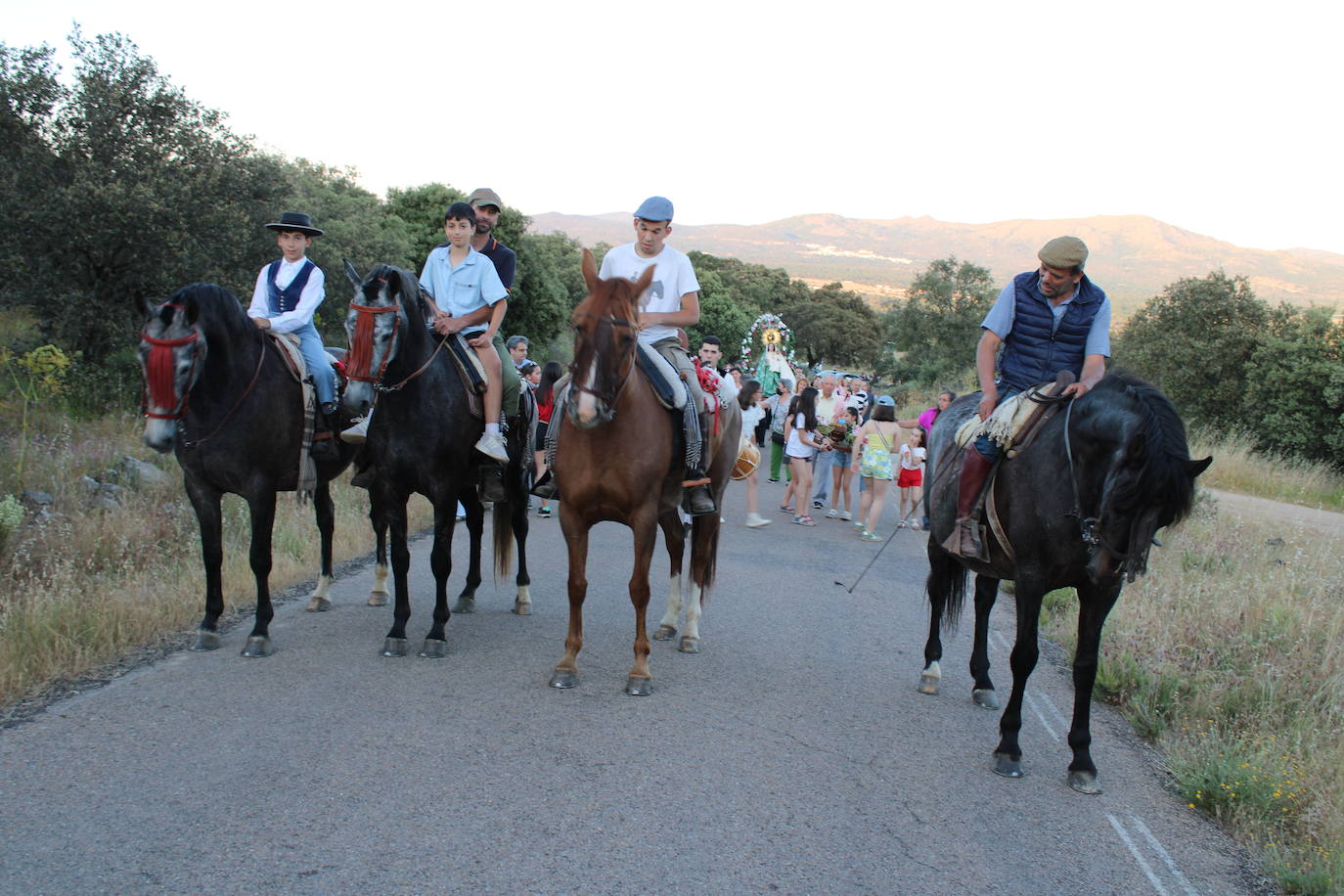 Valdefuentes de Sangusín recibe a la Virgen del Carrascal
