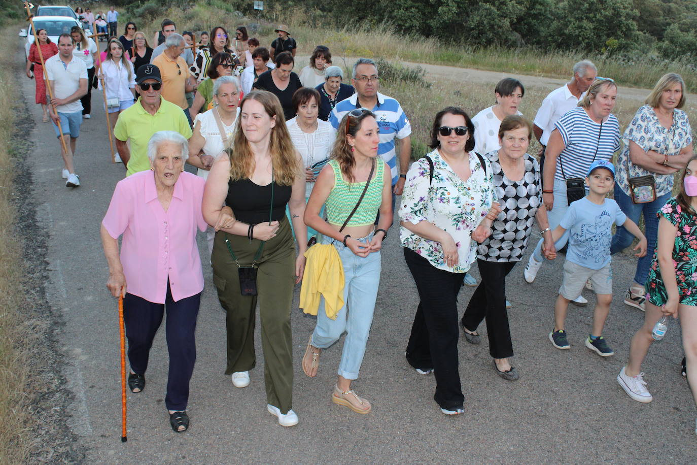 Valdefuentes de Sangusín recibe a la Virgen del Carrascal