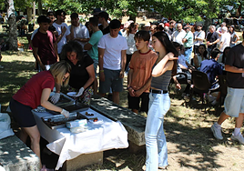 Los vecinos disfrutaron de la parrillada en Santa Bárbara
