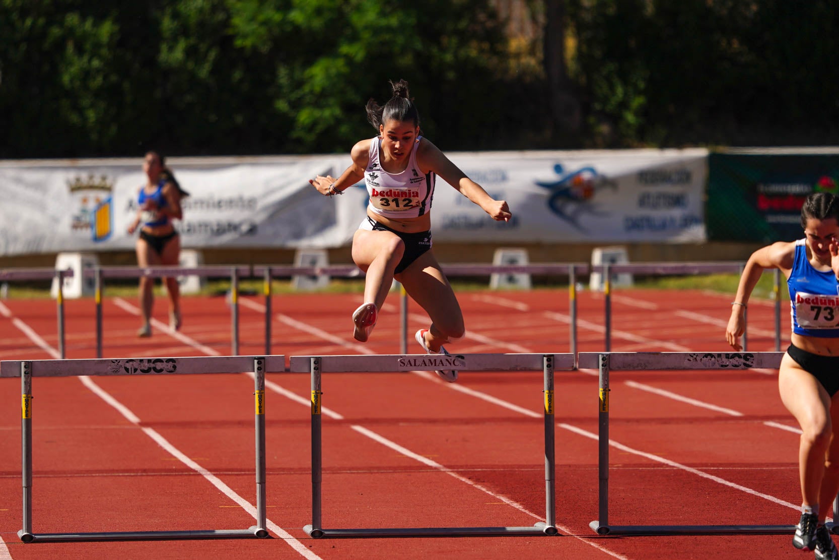 Las mejores imágenes de una gran tarde de atletismo en Las Pistas del Helmántico