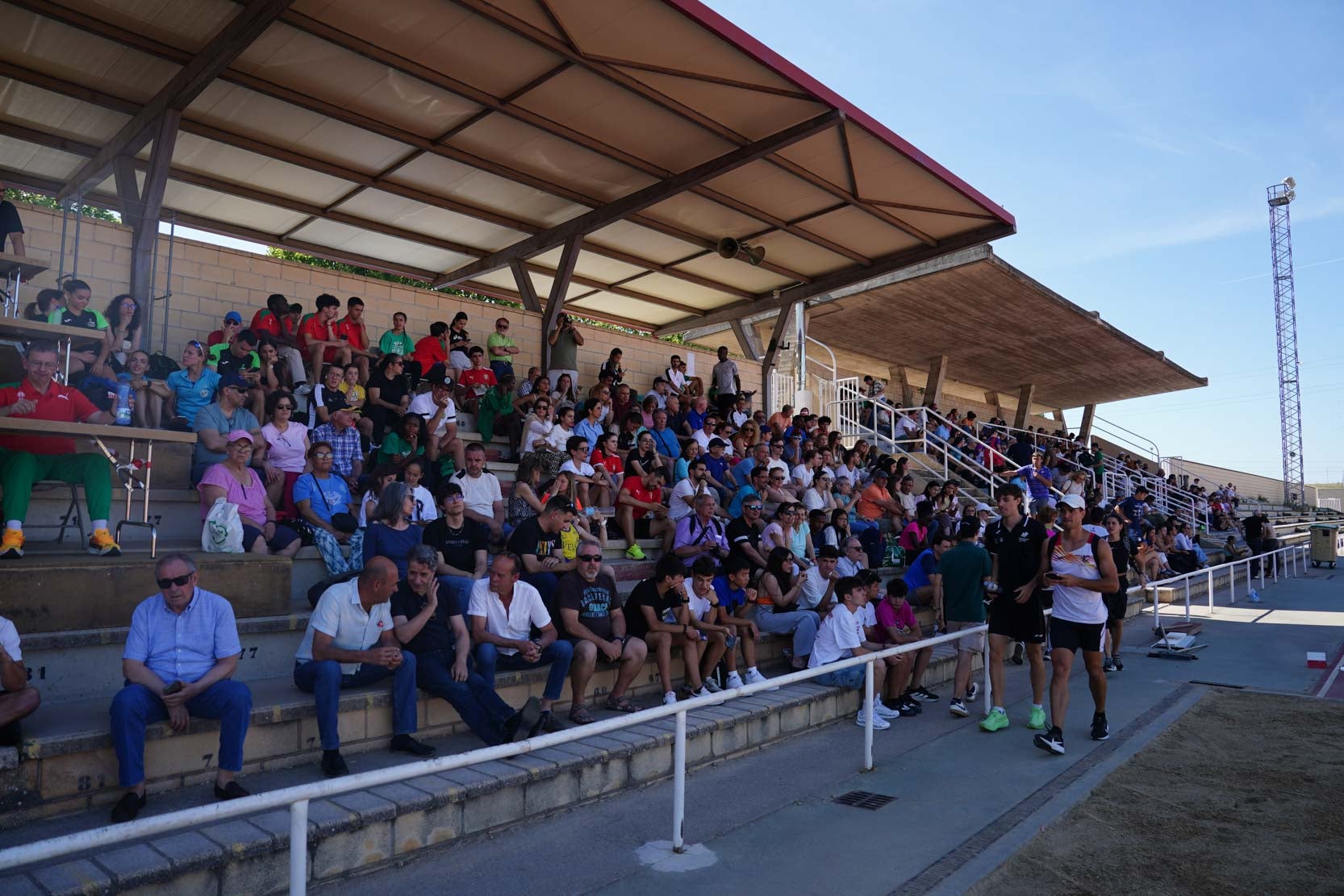 Las mejores imágenes de una gran tarde de atletismo en Las Pistas del Helmántico