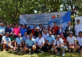 Ganadores y participantes en la Copa de España celebrada en el complejo deportivo de La Cerrallana en Béjar durante este fin de semana.