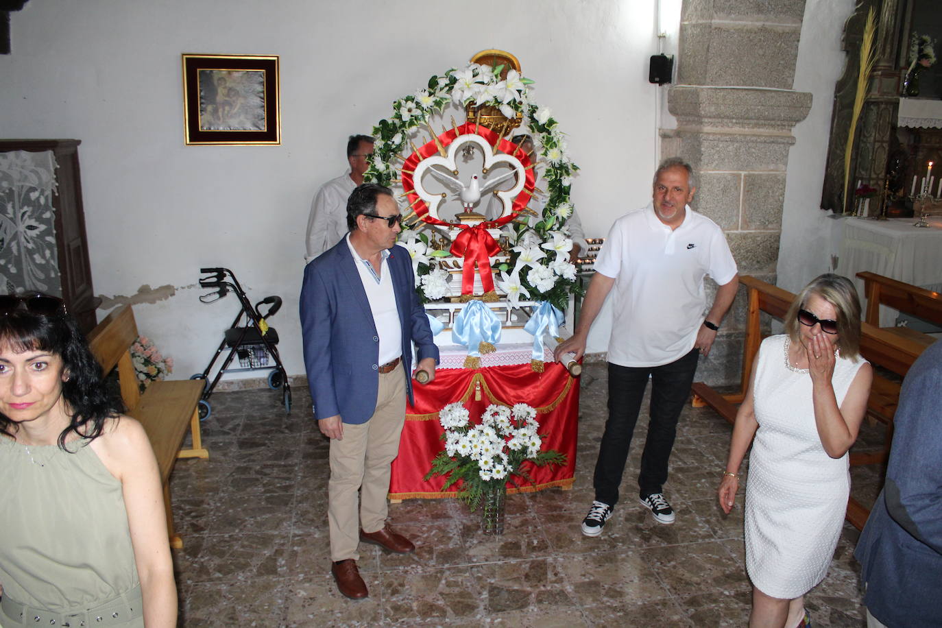 La Hoya honra al Espíritu Santo