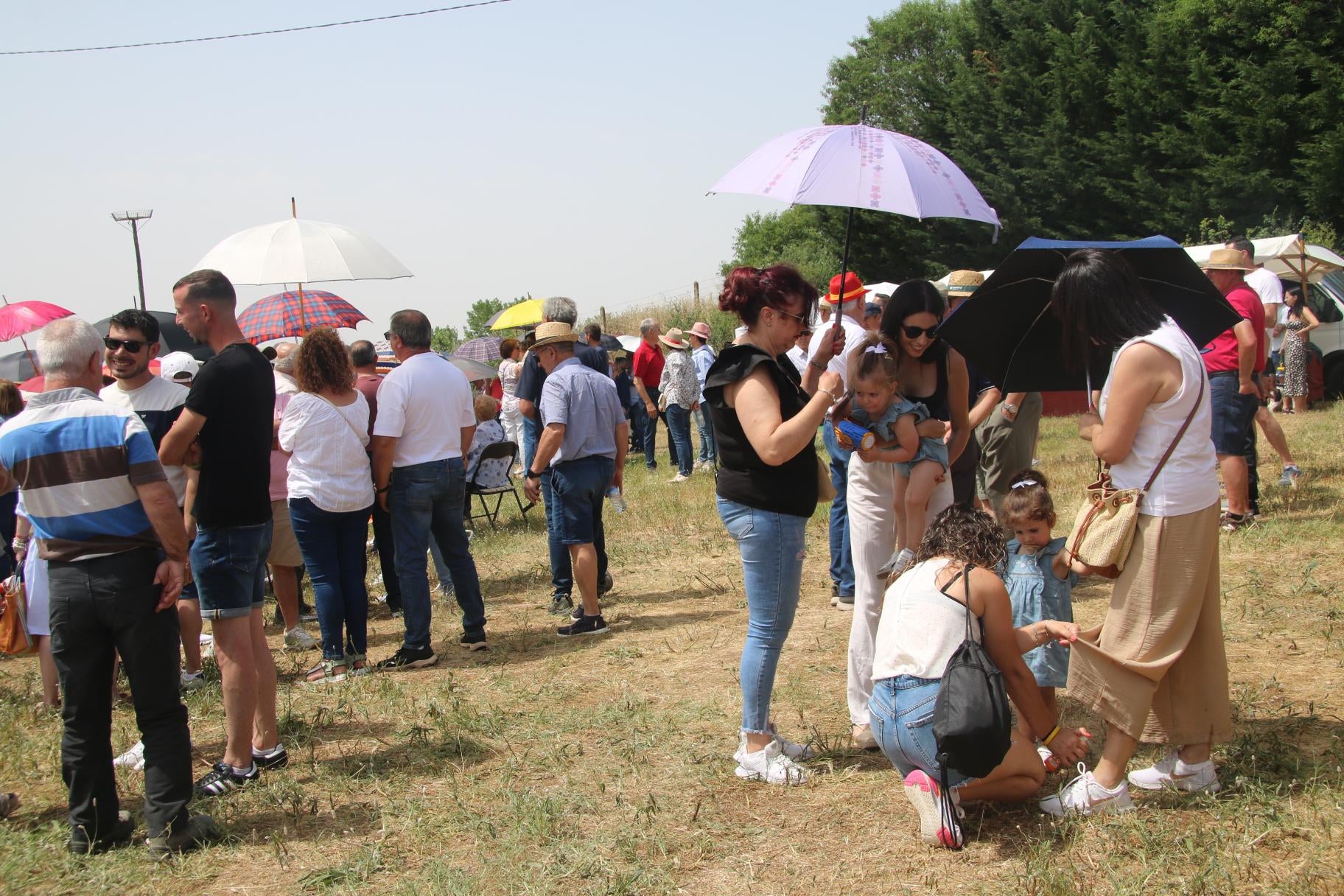Un millar de romeros en El Cañedo