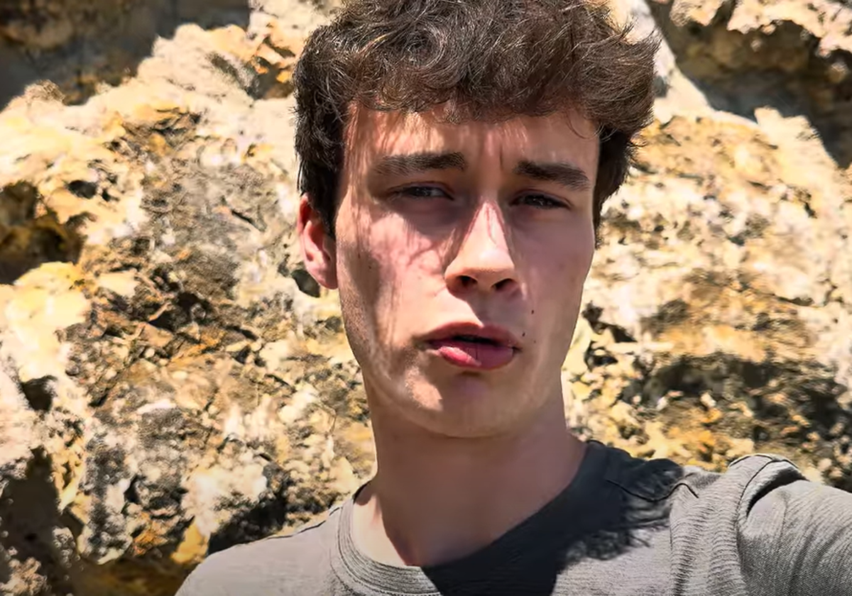 Jorge Rey durante el último vídeo de su canal.