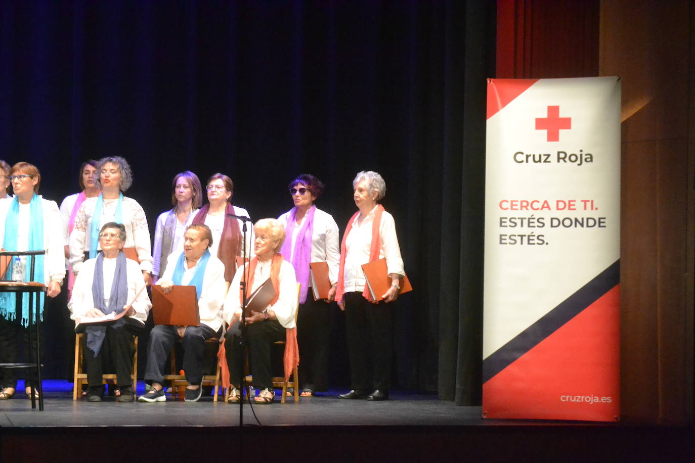 Miróbriga acoge una jornada de convivencia para los mayores de Cruz Roja