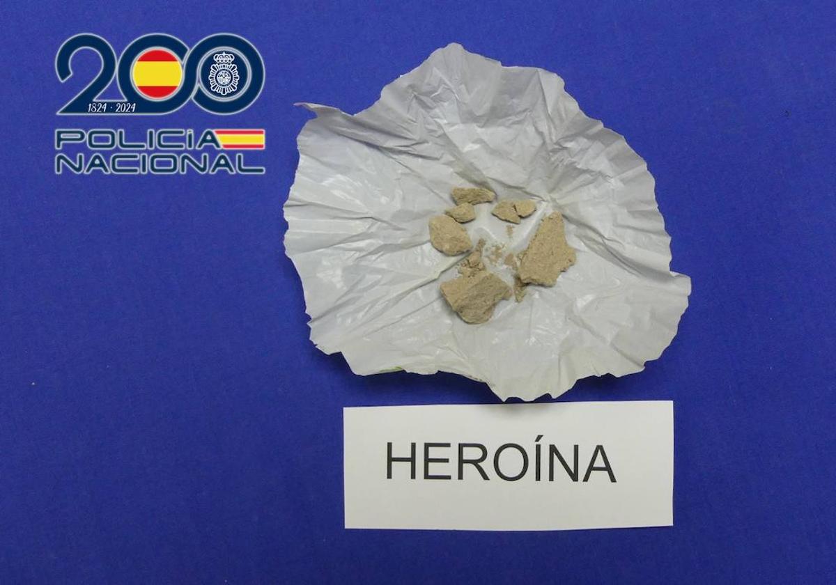 La Policía Nacional detiene a un hombre por menudeo de heroína en Salamanca