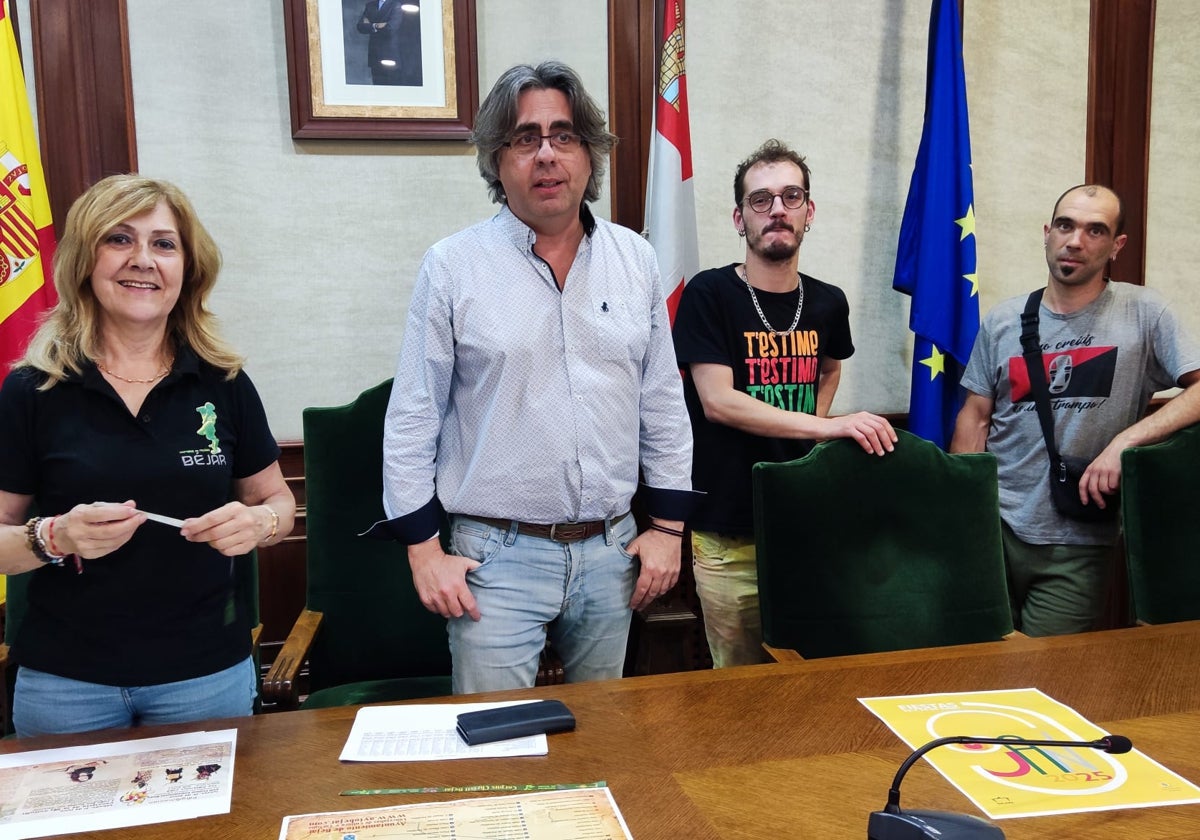Purificación Pozo, Luis Francisco Martín, Carlos García y Lucas Reques, esta tarde en la presentación de los actos de San Juan en Béjar.