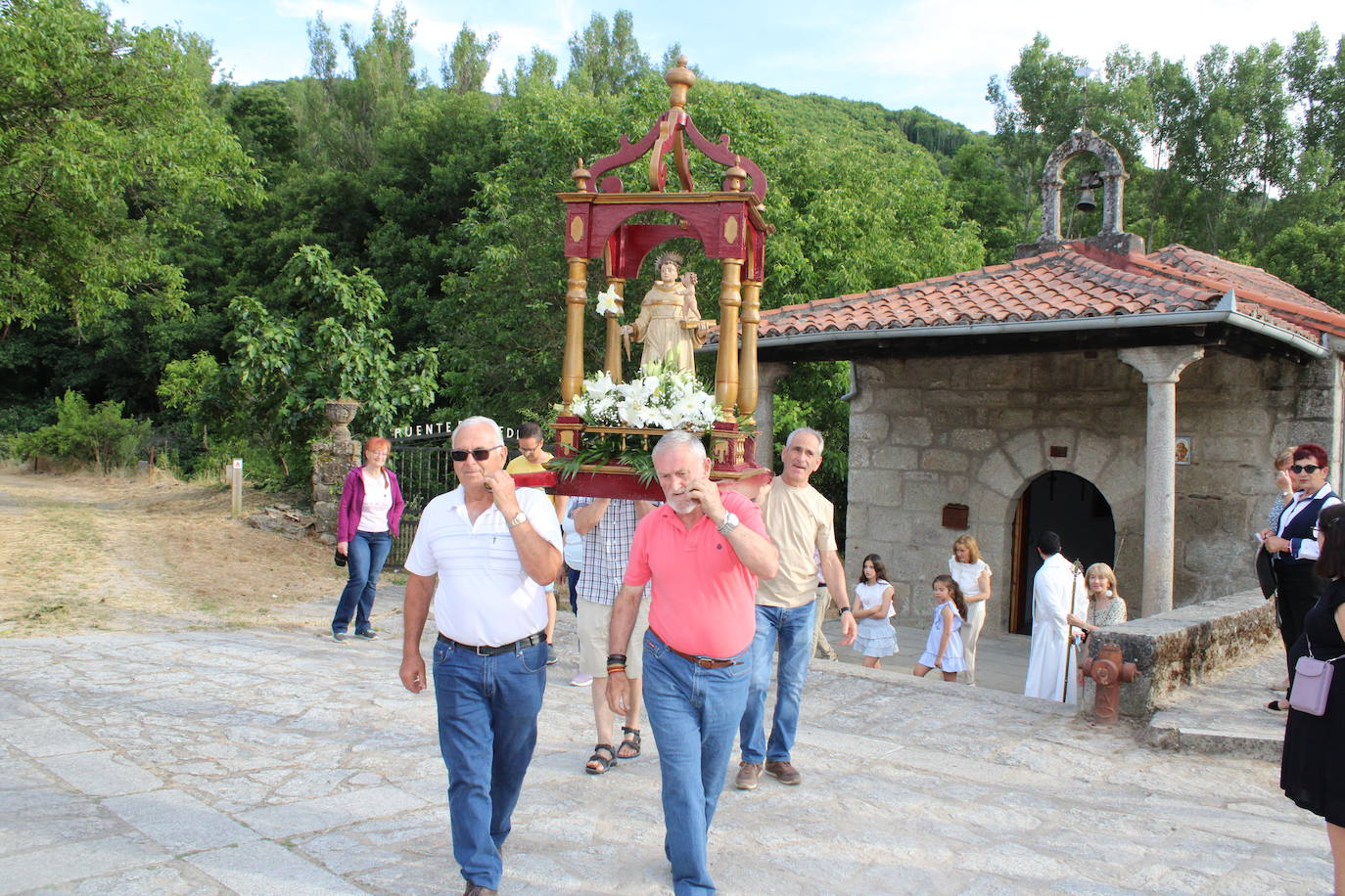 Montemayor del Río acompaña a San Antonio en la víspera de su fiesta