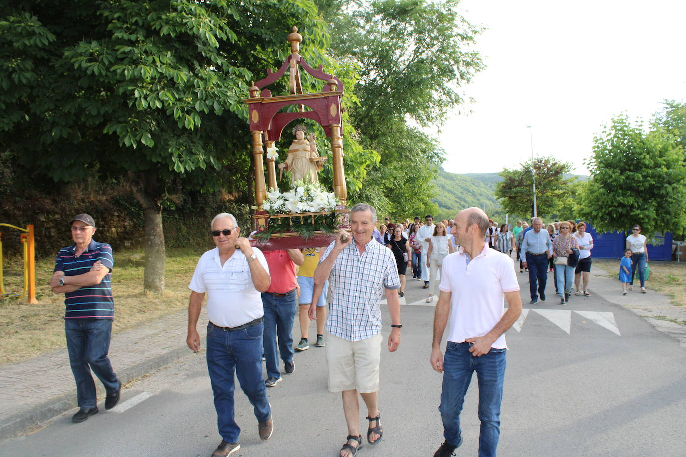 Montemayor del Río acompaña a San Antonio en la víspera de su fiesta