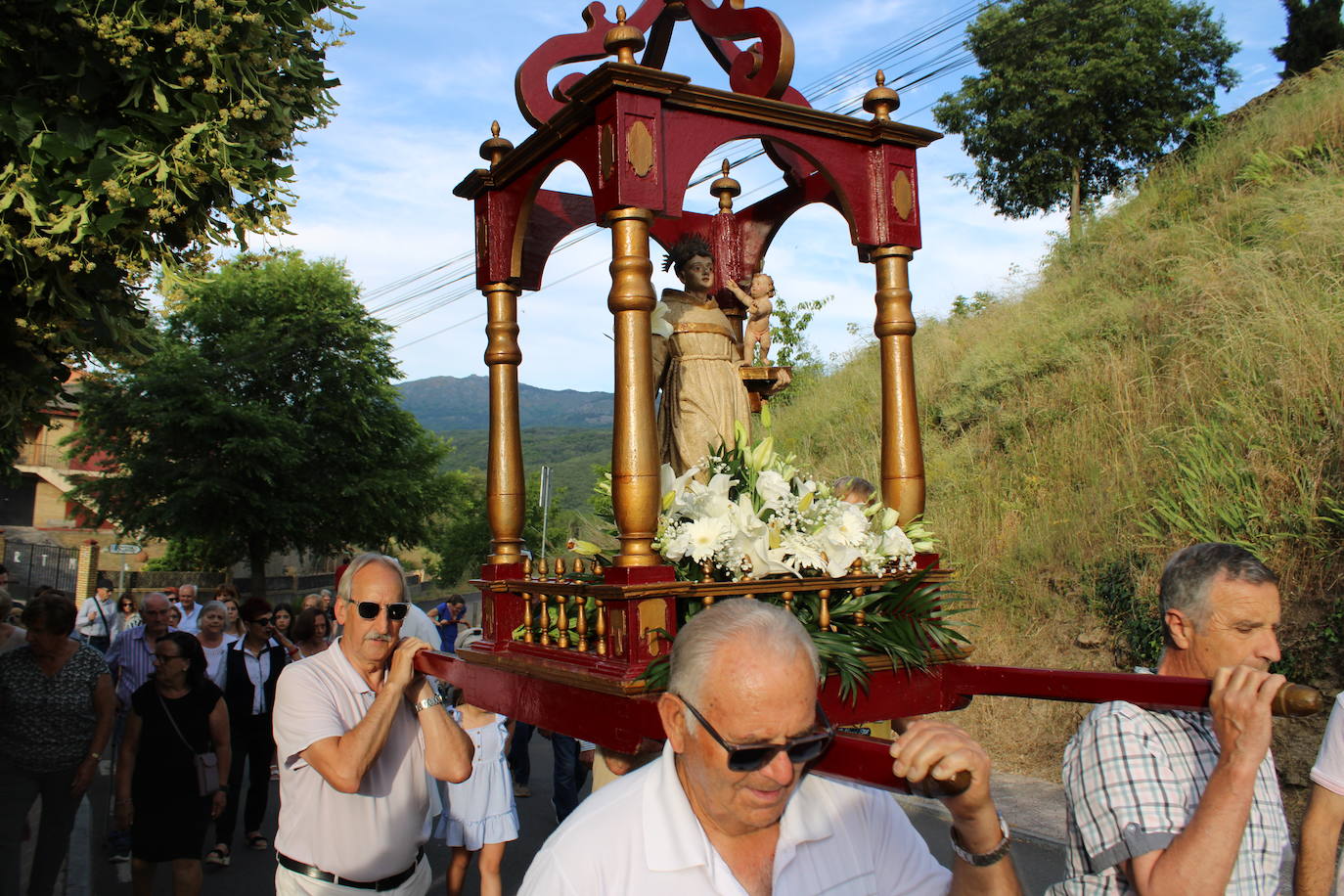 Montemayor del Río acompaña a San Antonio en la víspera de su fiesta