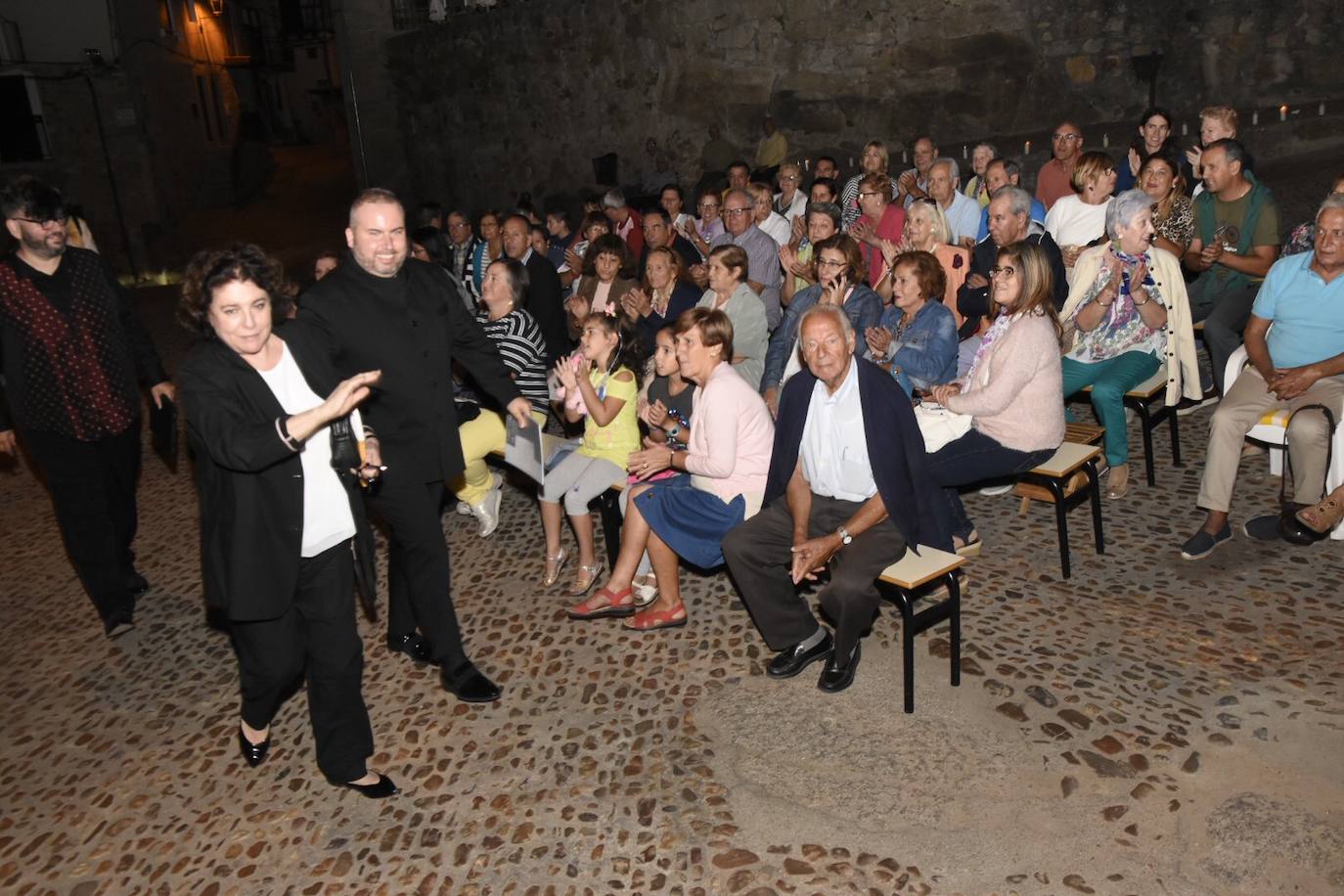 En Miranda del Castañar, en septiembre de 2018 , participó en la Noche de las Velas con un recital poético con obras de García Lorca junto al barítono Luis Santana.