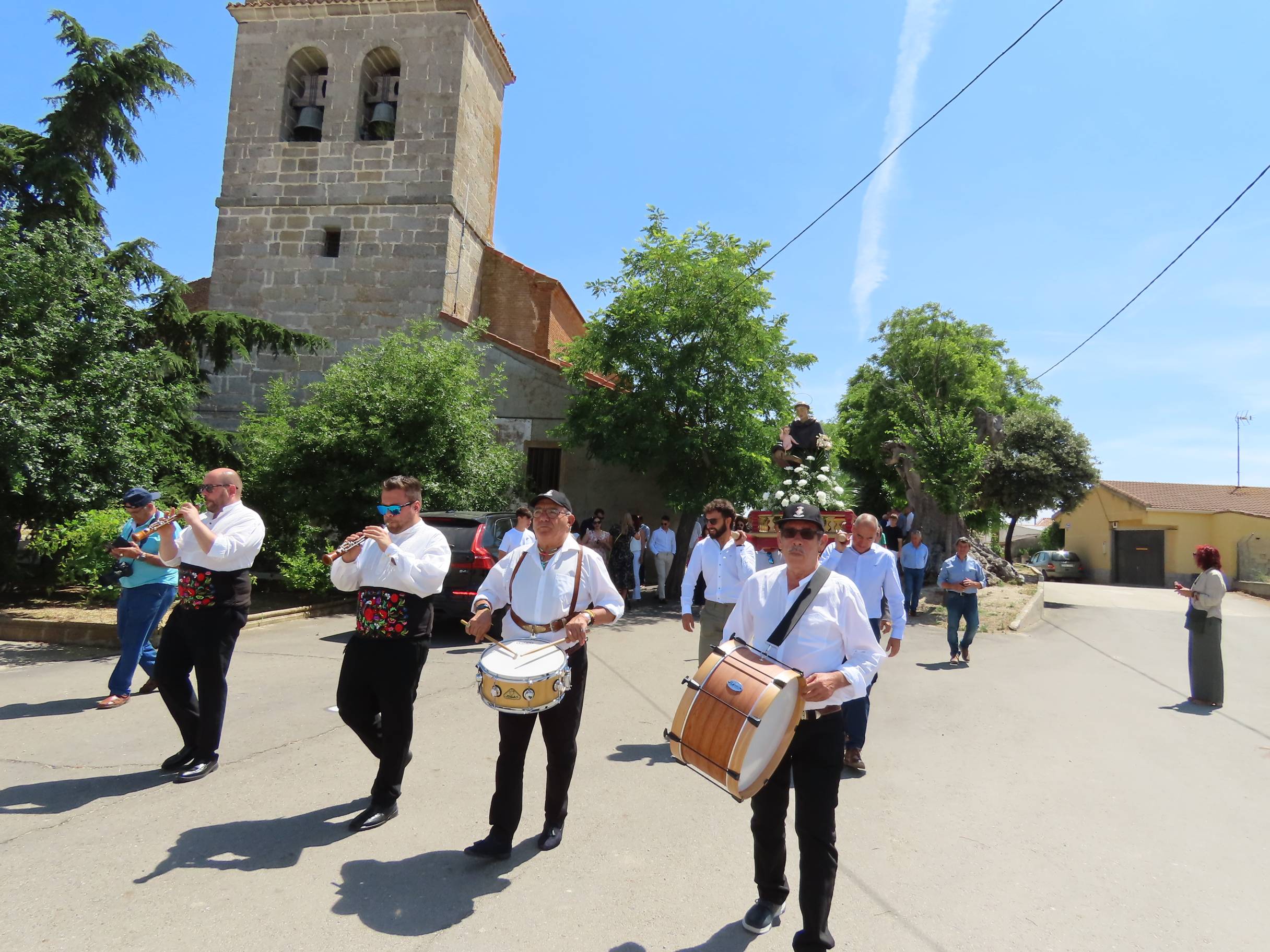 Alegría en Nava de Sotrobal en honor a San Antonio