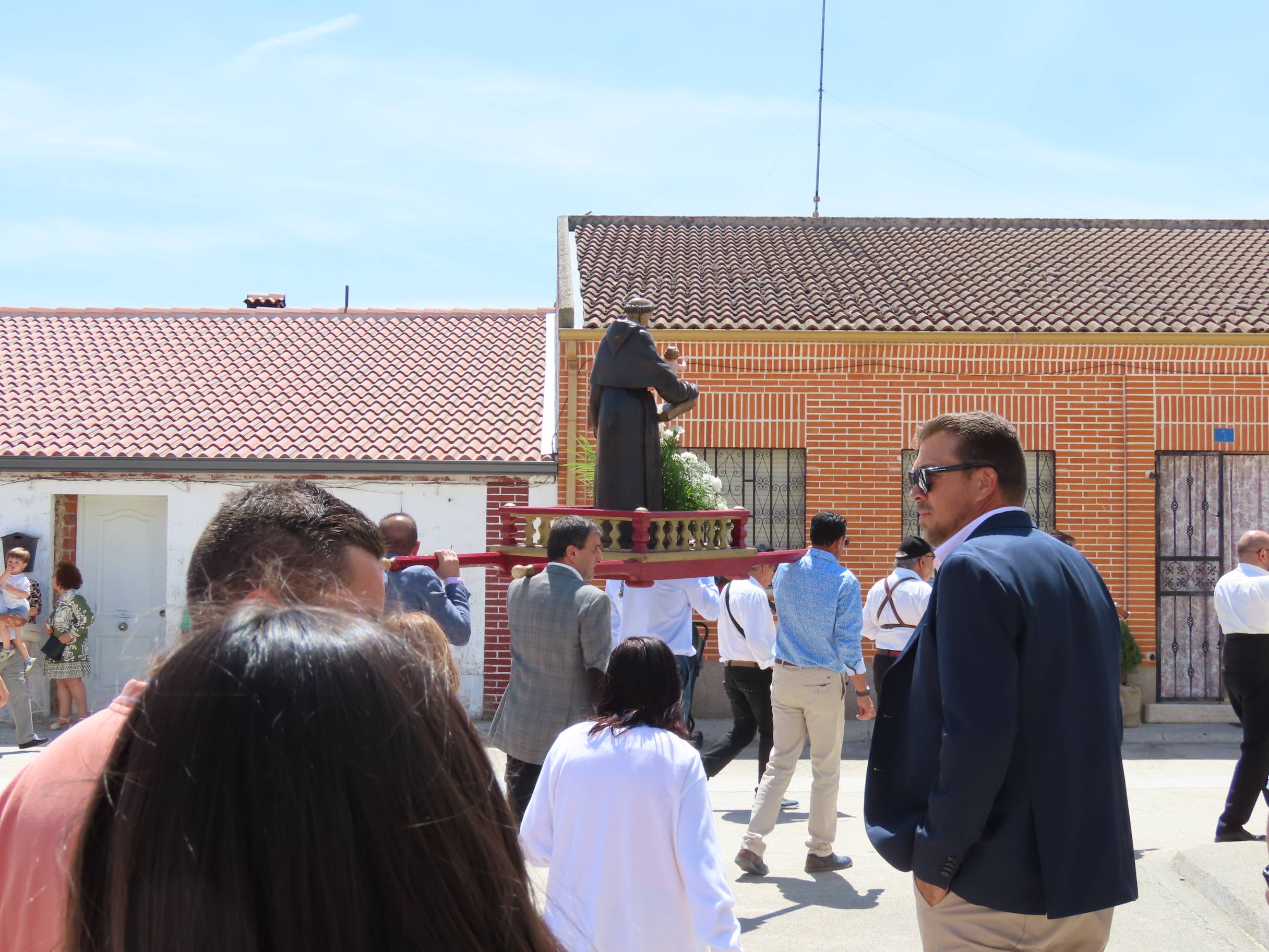 Alegría en Nava de Sotrobal en honor a San Antonio