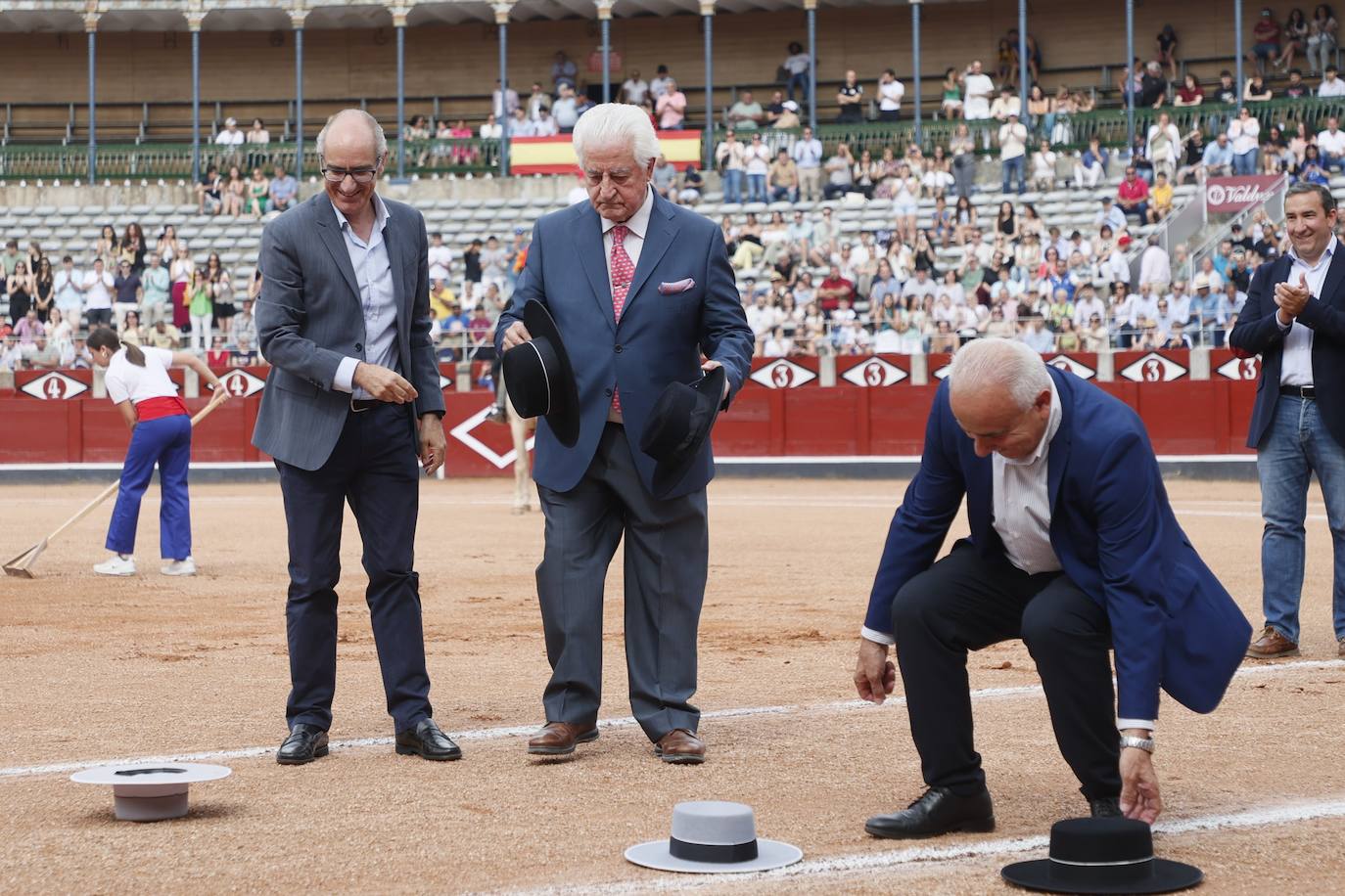 Una ovación inolvidable: La Glorieta, rendida al maestro de maestros