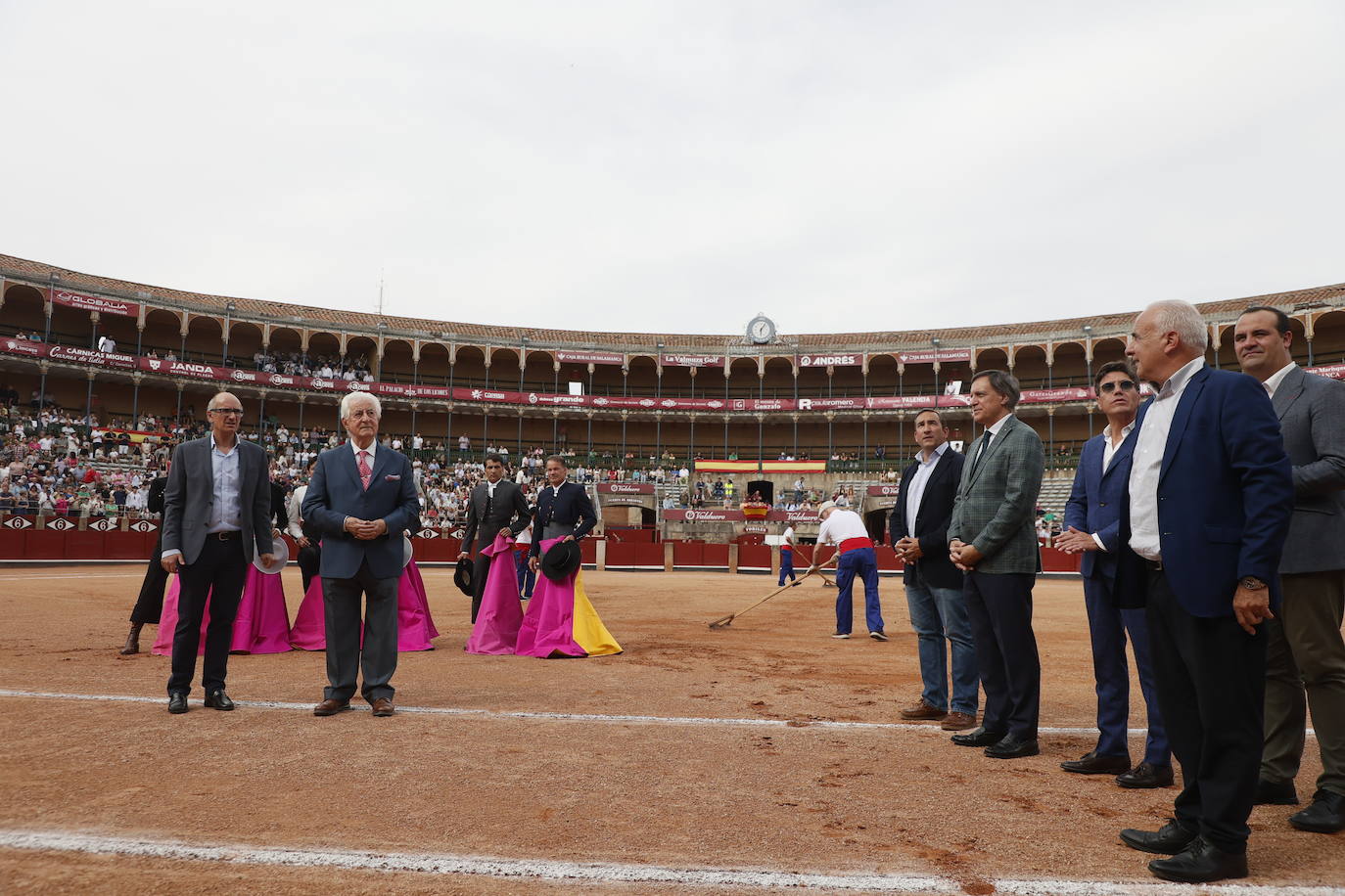 Una ovación inolvidable: La Glorieta, rendida al maestro de maestros