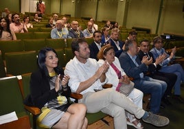 Las autoridades han querido estar presentes en la segunda feria del relevo generacional puesta en marcha por la Diputación de Salamanca.