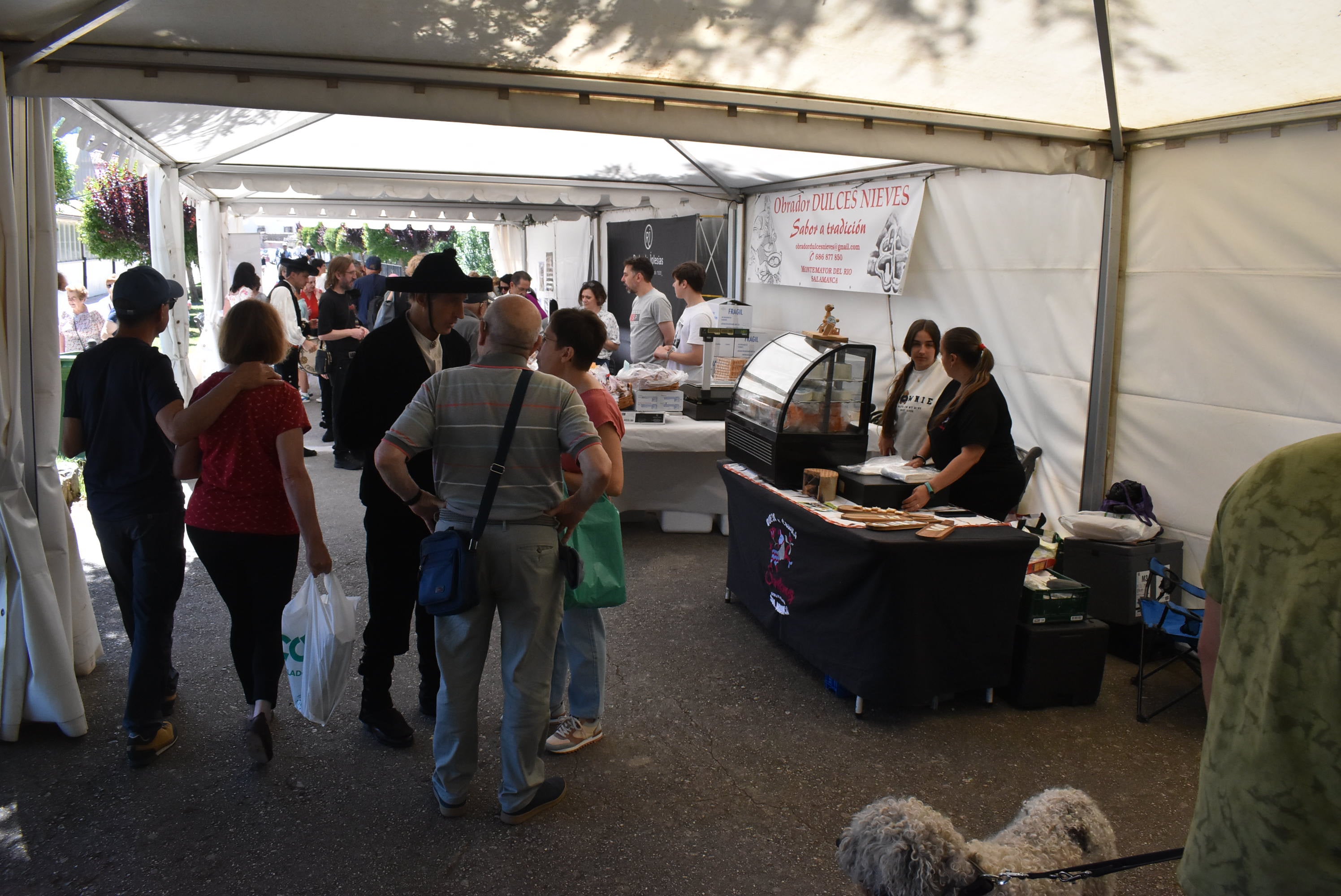 Primera feria agroalimentaria en Candelario para rendir homenaje a su tradición chacinera
