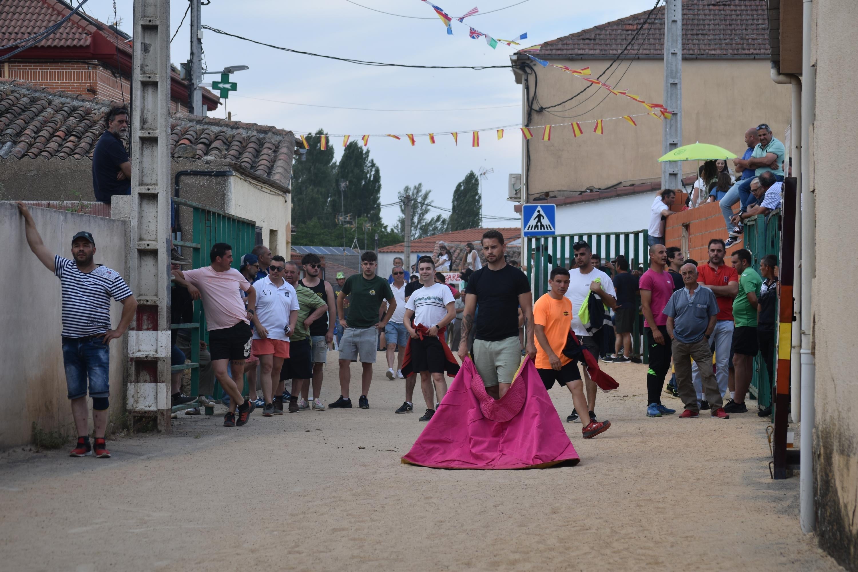 Pasión taurina en Topas antes de cerrar las fiestas en honor a San Antonio