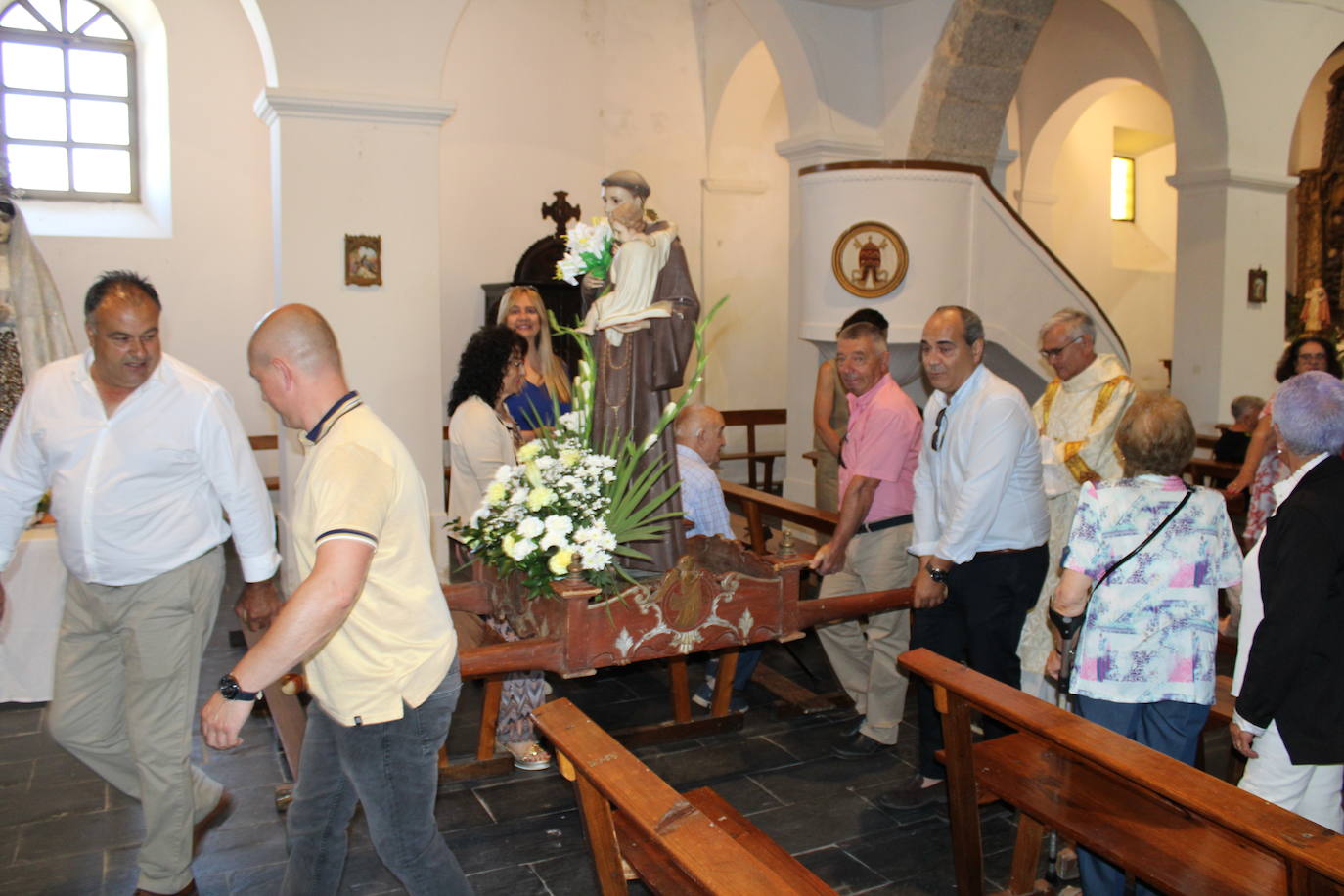 Montejo honra a San Antonio