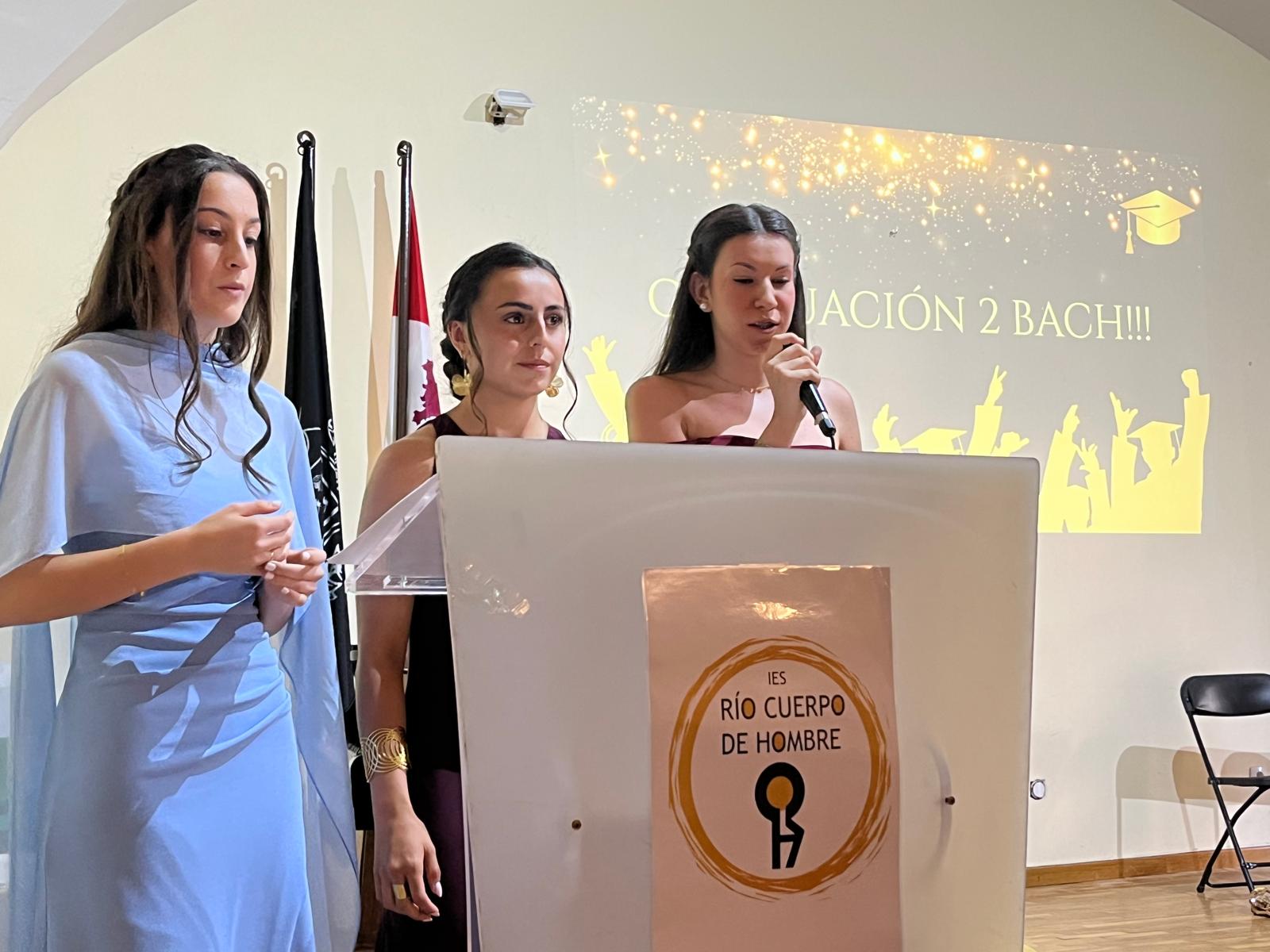 Graduación de los alumnos de 4º de la ESO y Bachillerato del IES Río Cuerpo de Hombre en Béjar