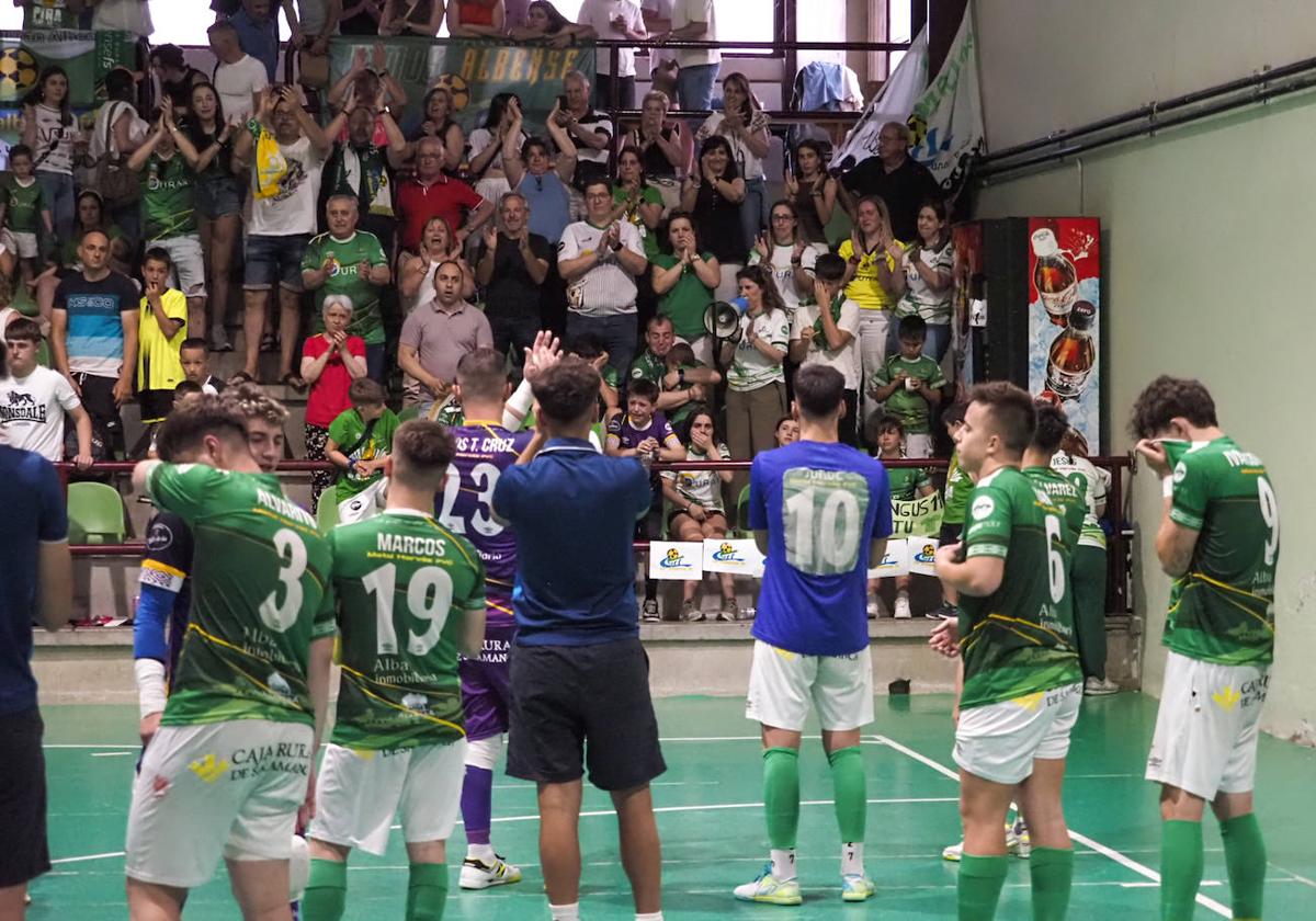 El Piensos Durán Albense agradece la presencia de su afición al término del encuentro.