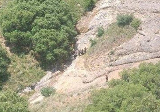 Imagen de la intervención del Grupo de Rescate y Salvamento en la zona.