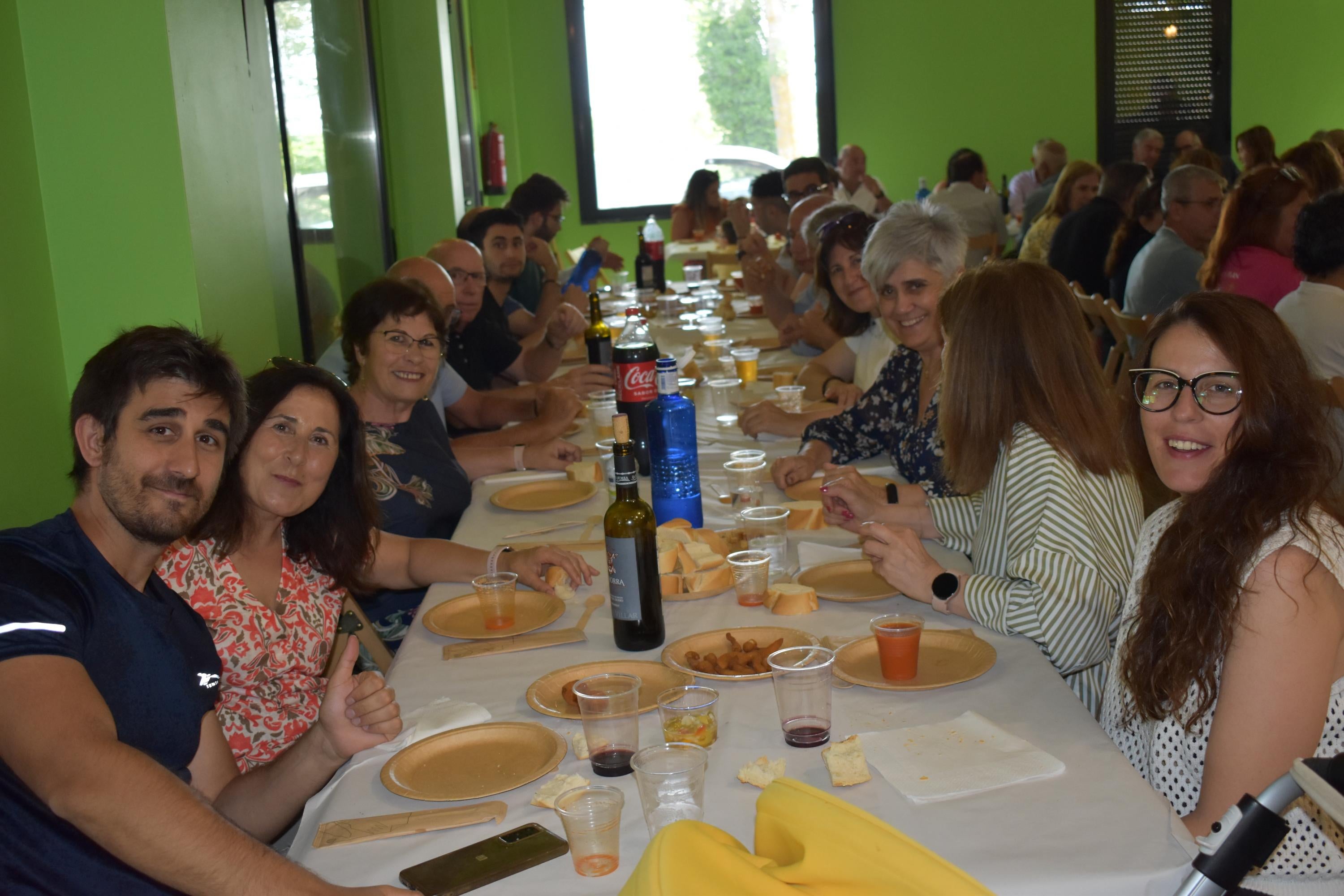 Tradición y gastronomía marcan el cierre festivo en Beleña