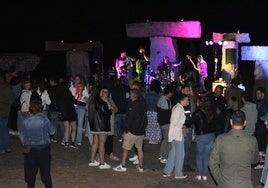 Imagen de una de las actuaciones en el parque del granito.