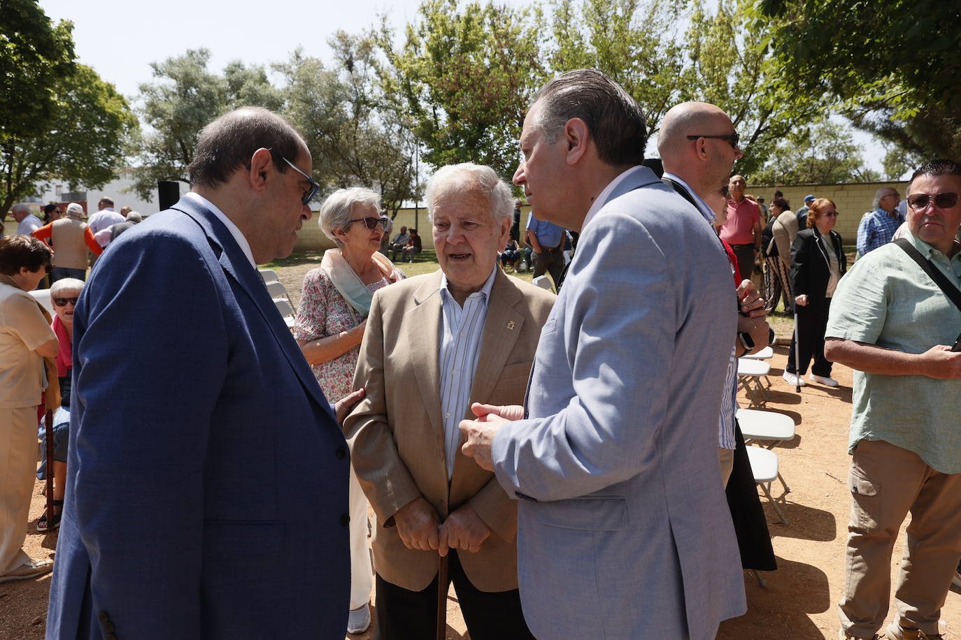 Tejares rinde homenaje a su virgen