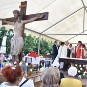 La eucaristía de campaña, en el santuario del Cristo de Cabrera.