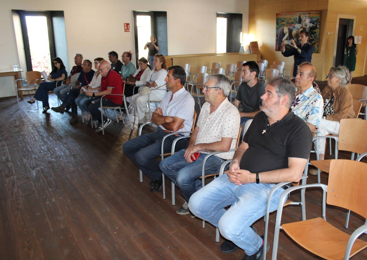 Imagen secundaria 1 - La reunión inicial tuvo lugar en El Barco de Ávila.