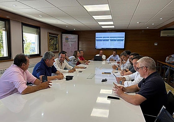 La mesa del cereal celebrada este lunes.