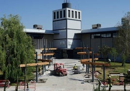 Remates de la nueva zona del bulevar del recinto de Salamaq, donde se instala una pérgola.