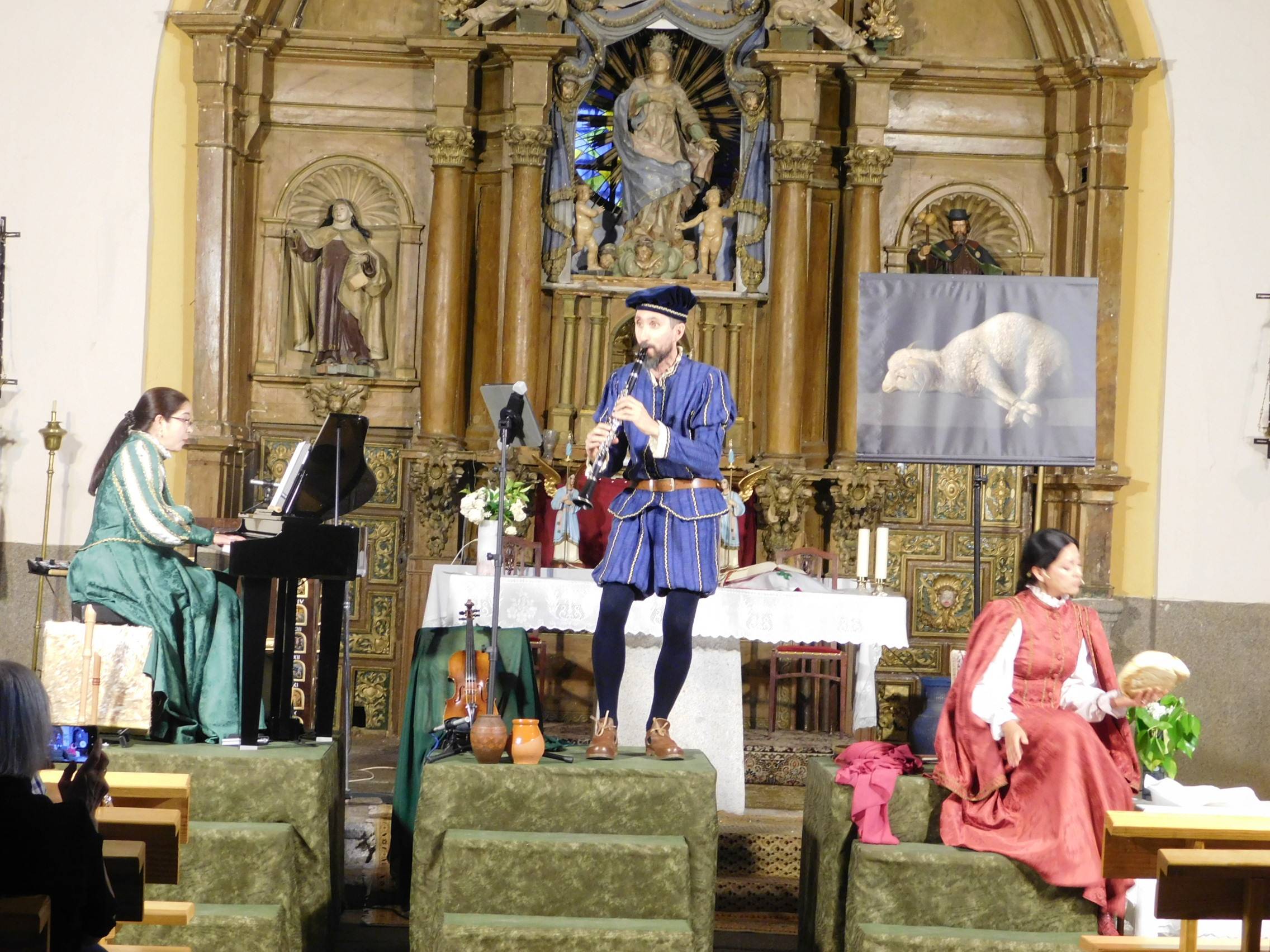 Las imágenes de &#039;Arcos y Ecos&#039; en la iglesia de Cantaracillo