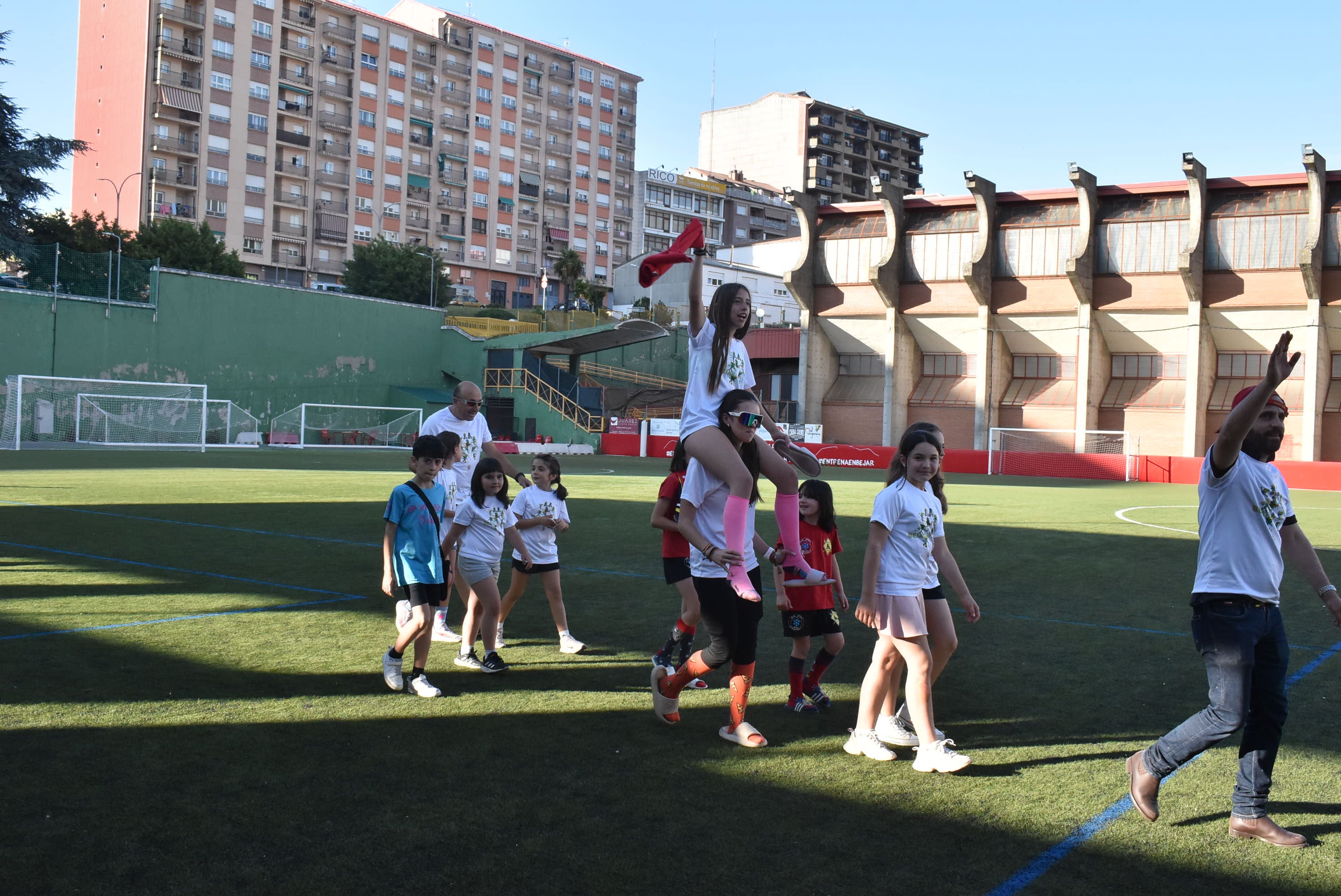 Fiesta escolar para despedir las actividades infantiles en Béjar