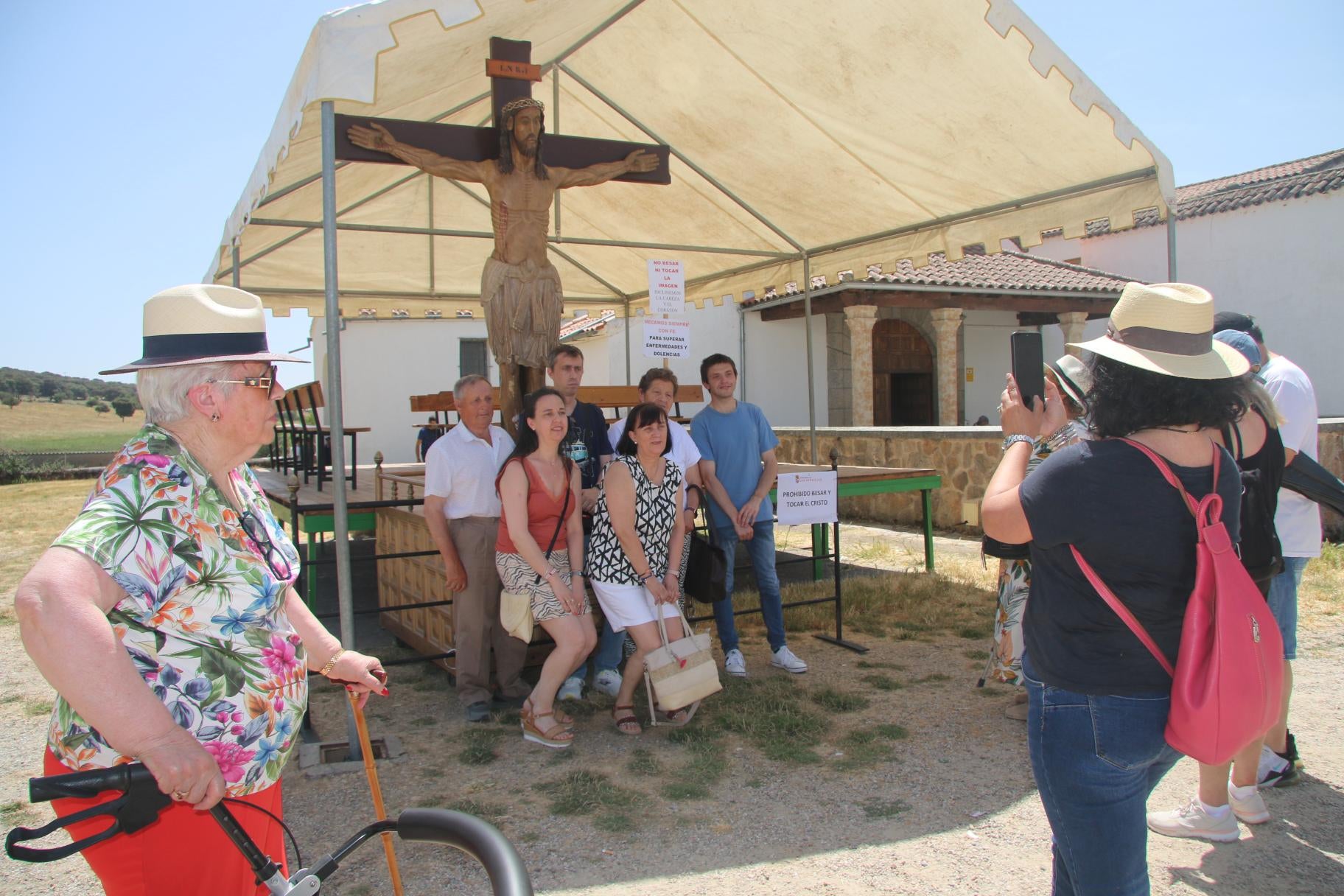 El Cristo de Cabrera une voluntades en su día grande