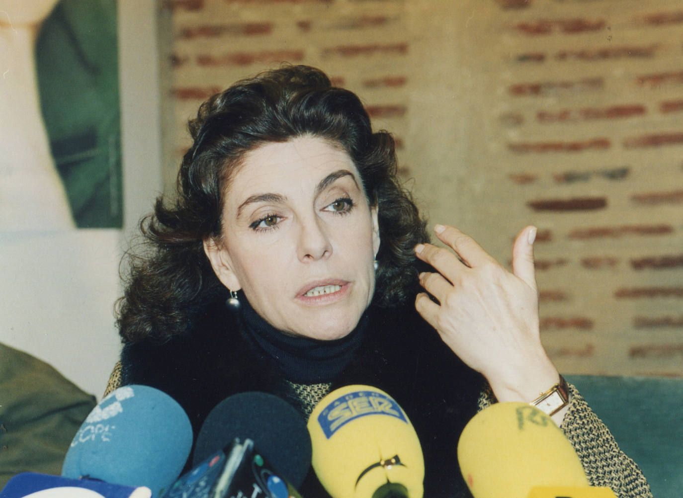 Charo López en noviembre de 1996 antes de una nueva representación del monólogo de Dario Fo «Tengamos el sexo en paz» en el Teatro de Caja Duero.