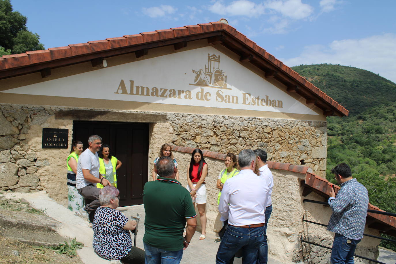San Esteban de la Sierra estrena su centro de apoyo a la actividad económica