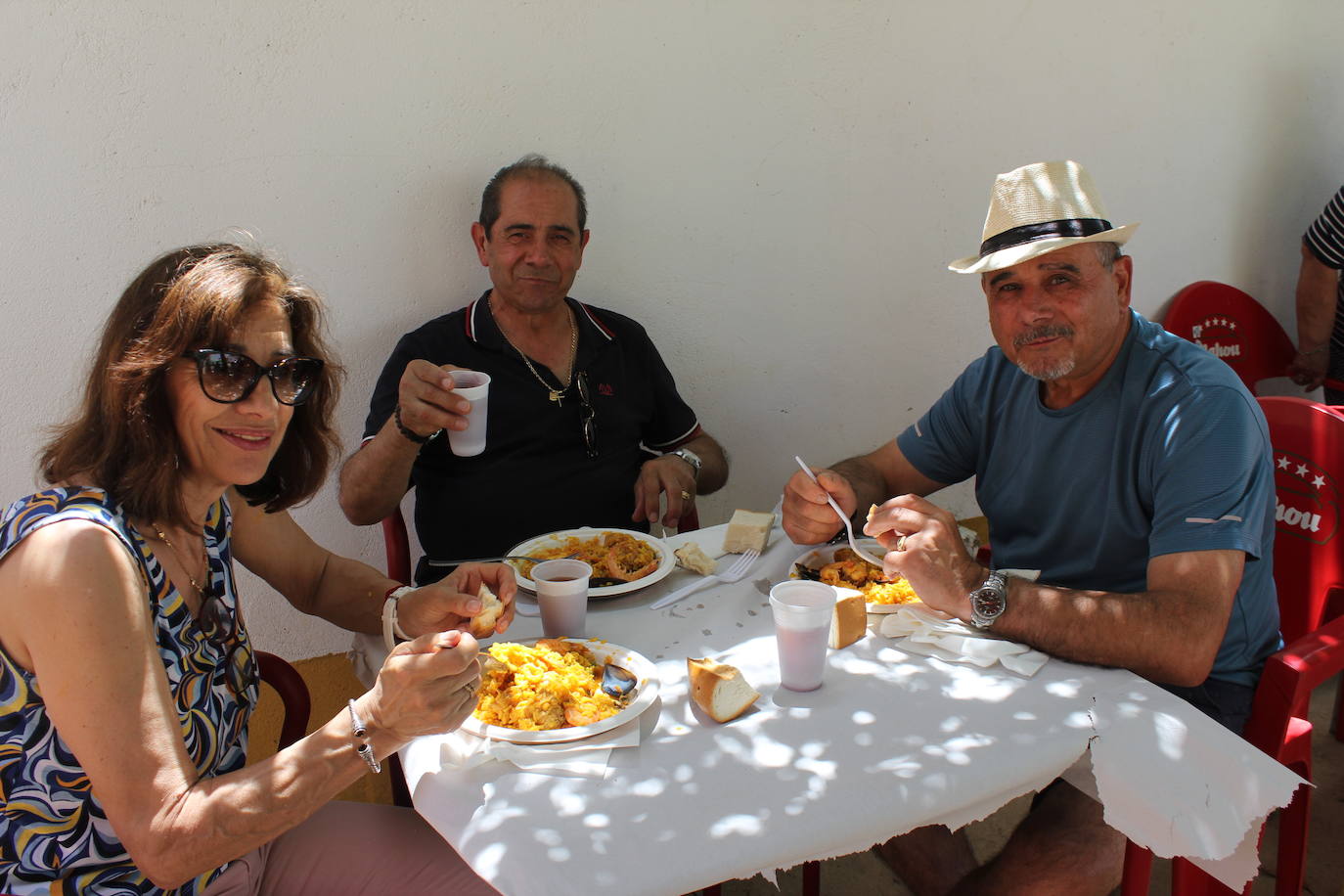 30 kilos de arroz y toneladas de felicidad en el adiós del Corpus de Sepulcro Hilario