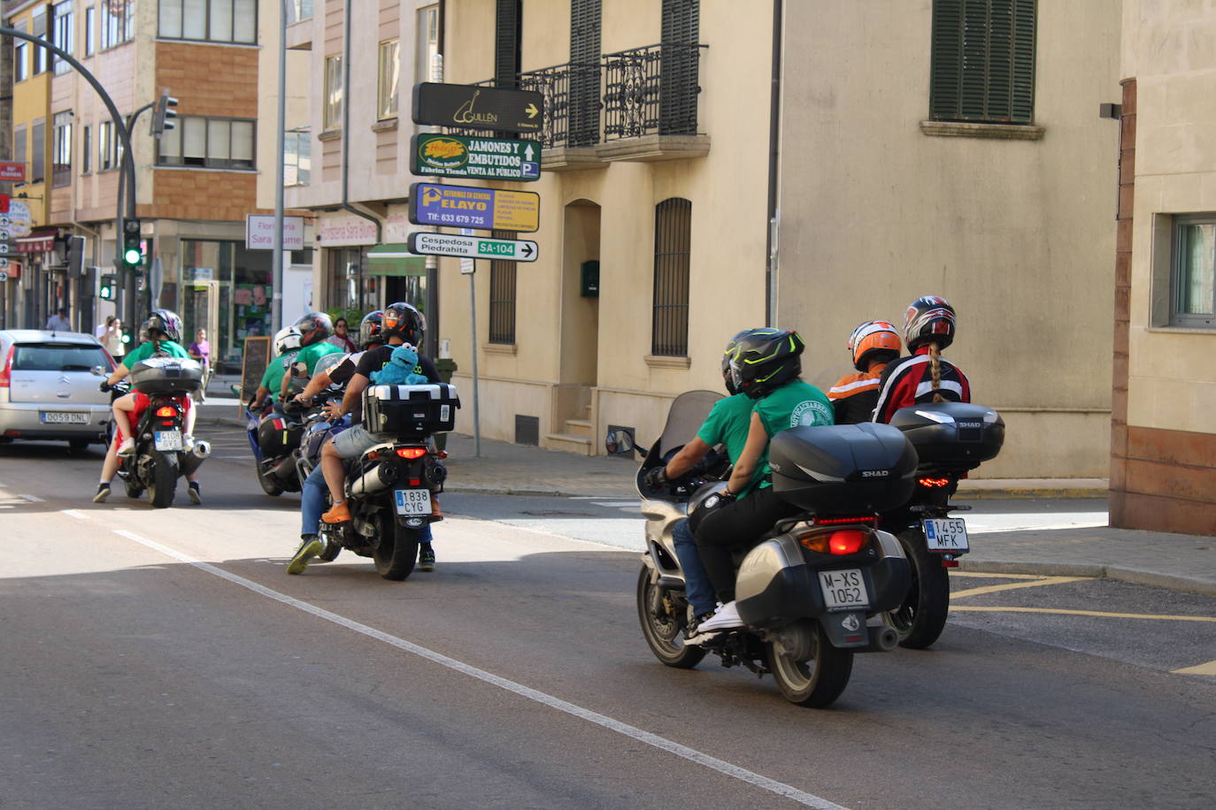 Las motos se dejan oír en Guijuelo