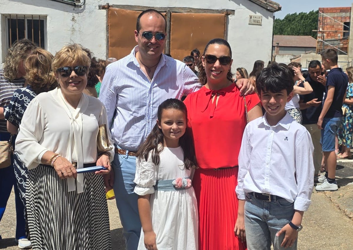 Imagen secundaria 1 - Día de tradición y convivencia en Calzada de Don Diego