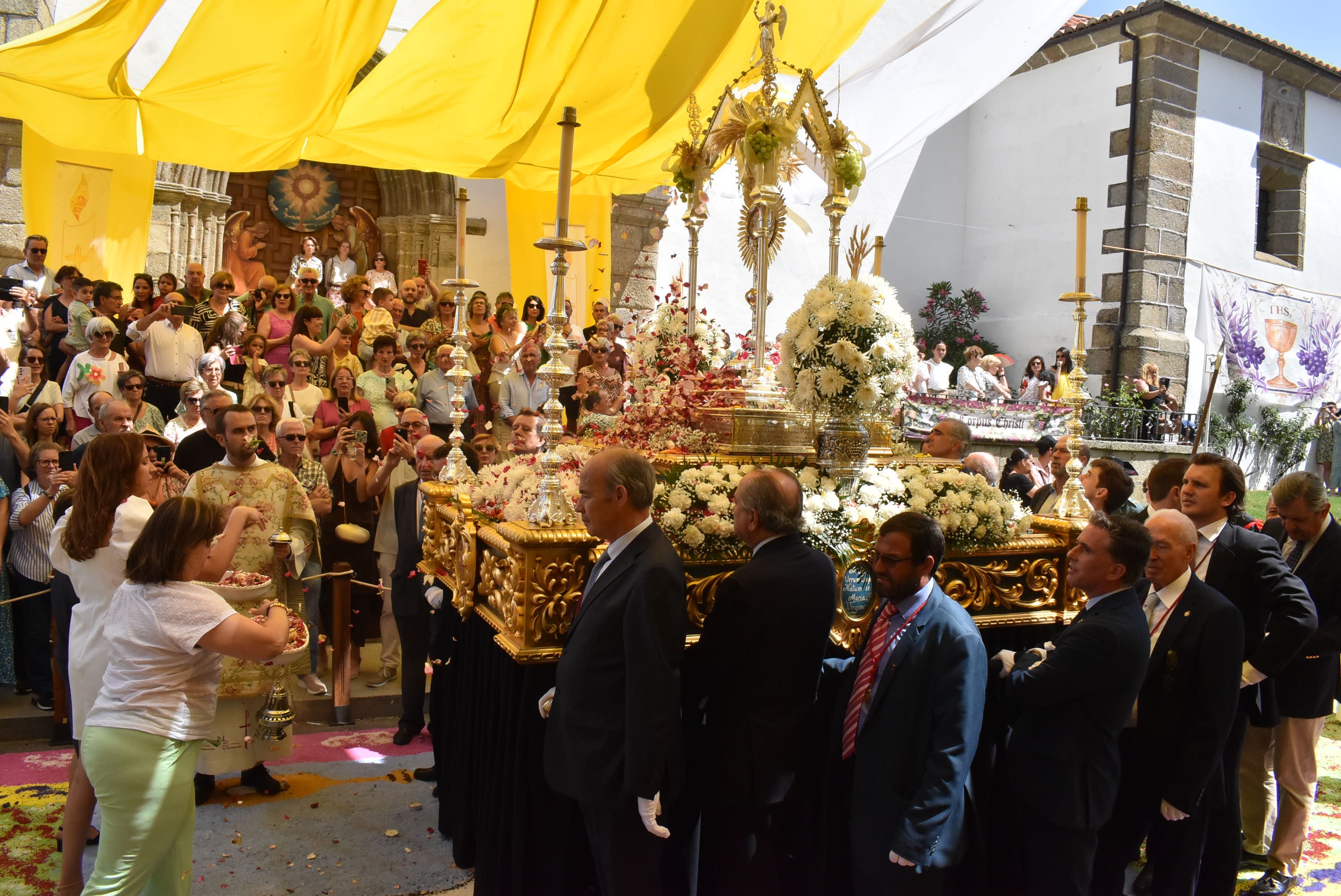 Béjar cumple un año más con la procesión del Corpus Christi como Fiesta de Interés Turístico Internacional