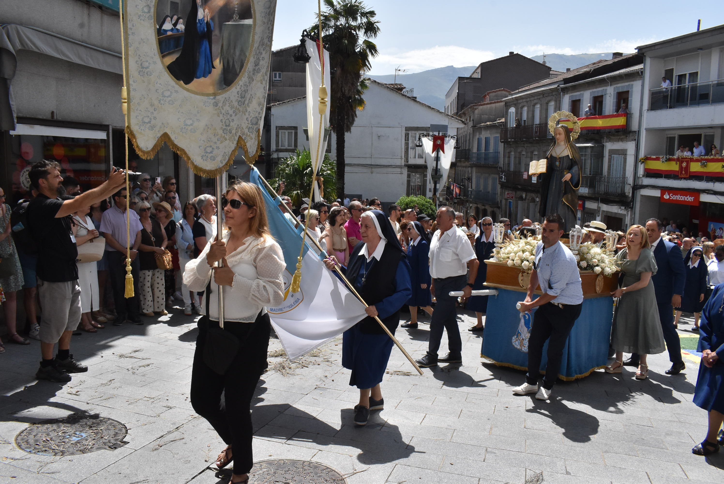 Béjar cumple un año más con la procesión del Corpus Christi como Fiesta de Interés Turístico Internacional