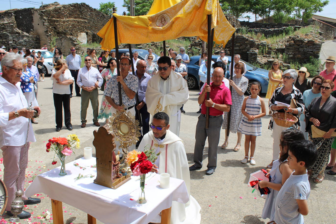 Solemne celebración de la Octava del Corpus en Salvatierra de Tormes
