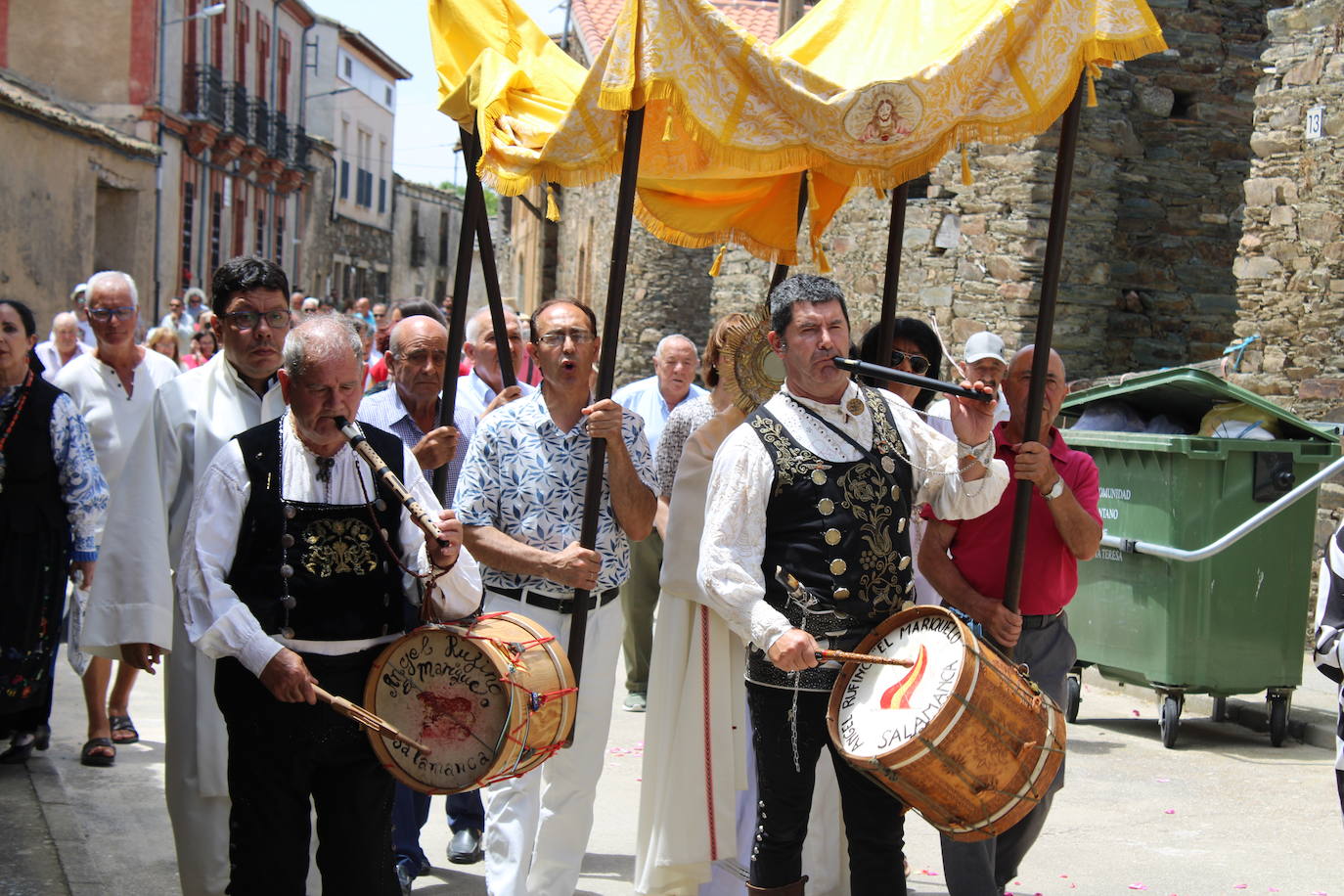 Solemne celebración de la Octava del Corpus en Salvatierra de Tormes